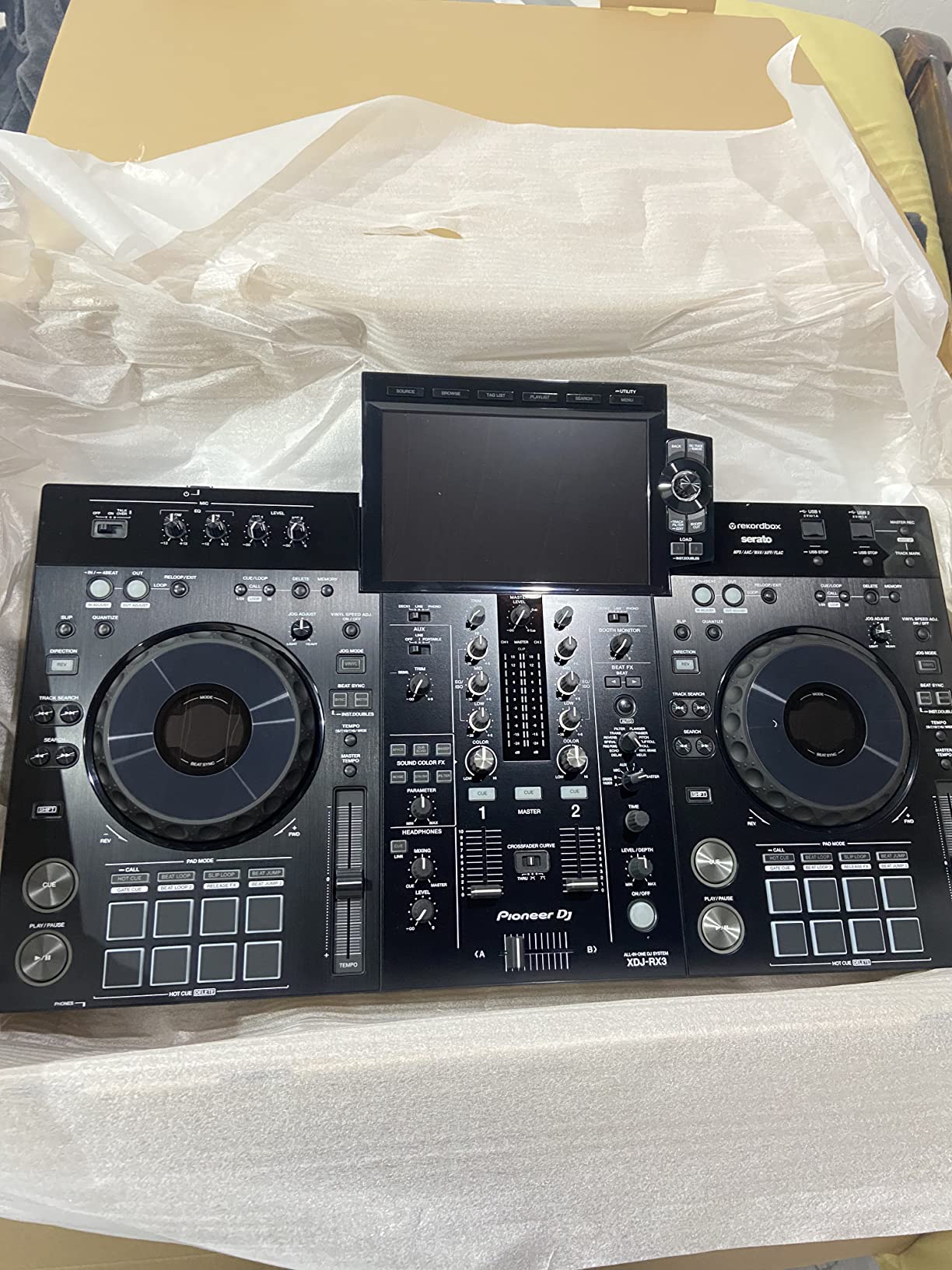 Pioneer DJ XDJ-RX3 All-In-One DJ System (Black) customer photo 3