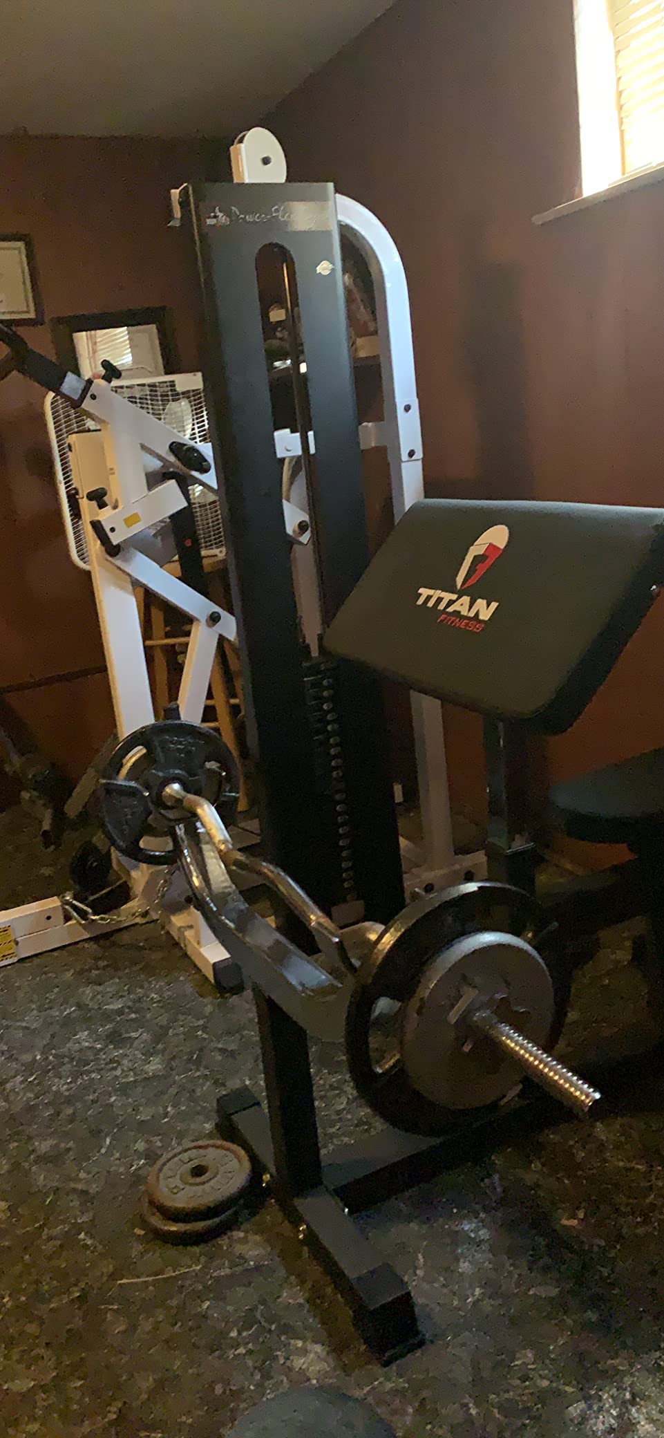 Titan Fitness Adjustable Preacher Curl Weight Station, 250 LB Capacity, Adjustable Bench Seat, Adjustable Arm Rest, Durable Bar Catches, Seated Home Gym Barbell and Dumbbell Biceps Station customer photo 1