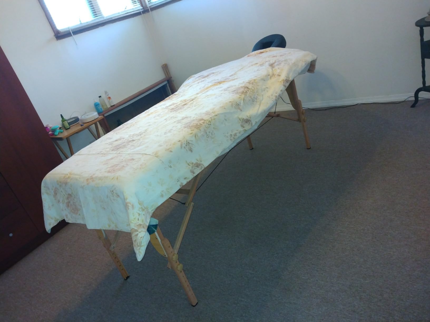 KCC Memory Foam Massage Table Premium Portable Foldable Massage Bed Height Adjustable, 84 Inches Long 28 Inchs Wide Home Salon Spa Bed Tattoo Table with Accessories & Carrying Case, Easy Set Up customer photo 1