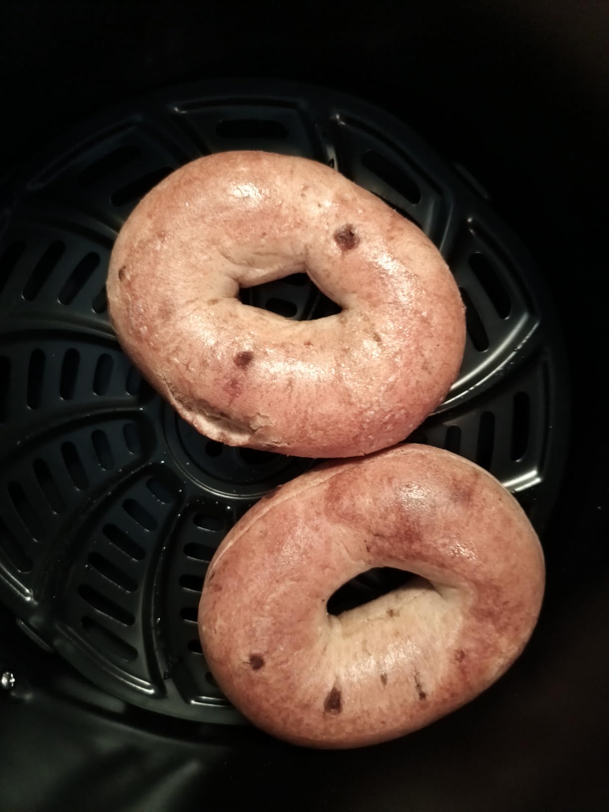 Gourmia Air Fryer - 6 Qt Large Capacity, FryForce 360º, Digital Display with 12 Presets, Roast, Bake, Broil, Dehydrate, Dishwasher Safe Accessories, Black customer photo 2