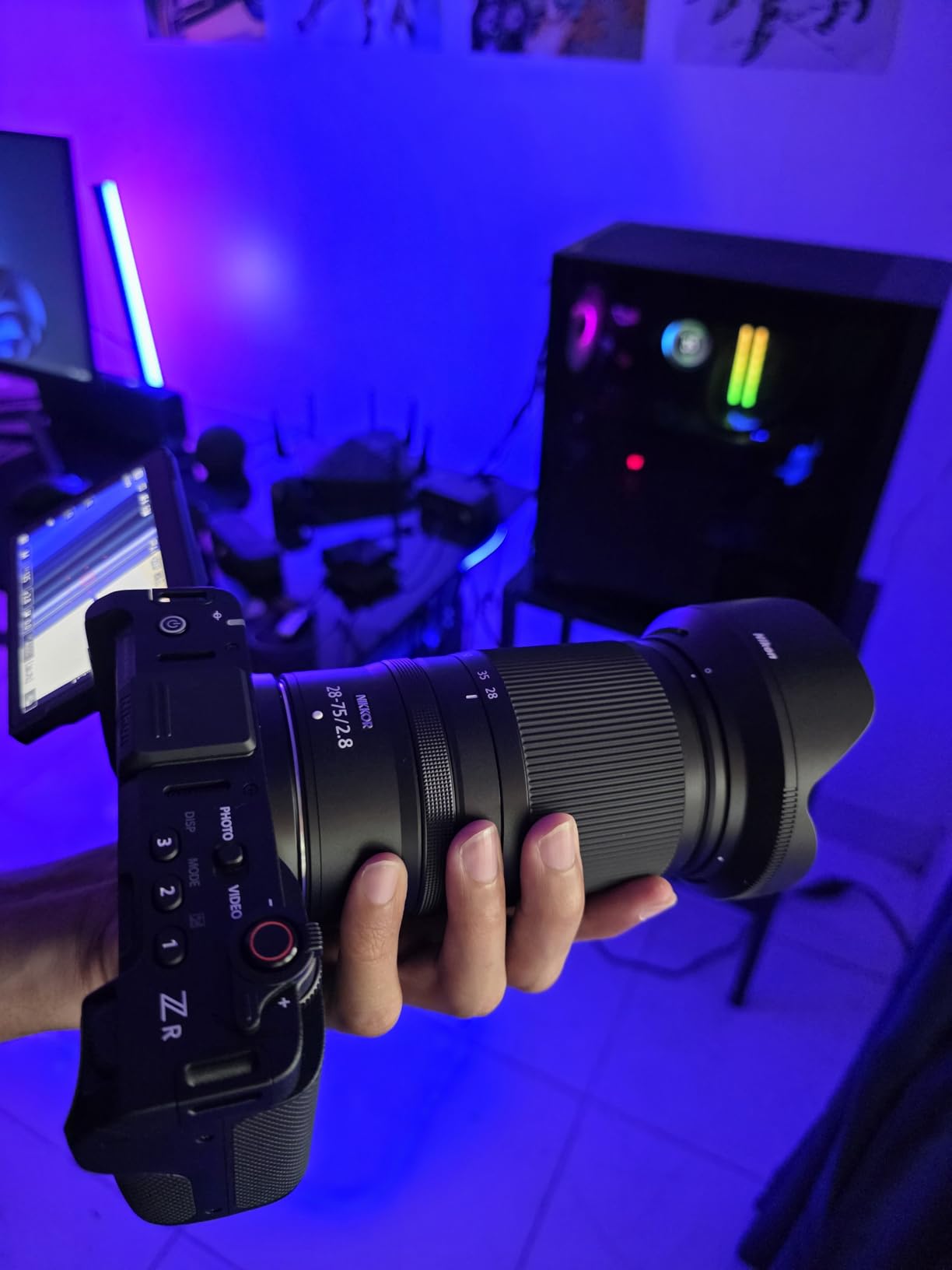 NIKKOR Z 28-75mm f/2.8 | Large aperture mid-range zoom lens for Z series mirrorless cameras | Nikon USA Model customer photo 2