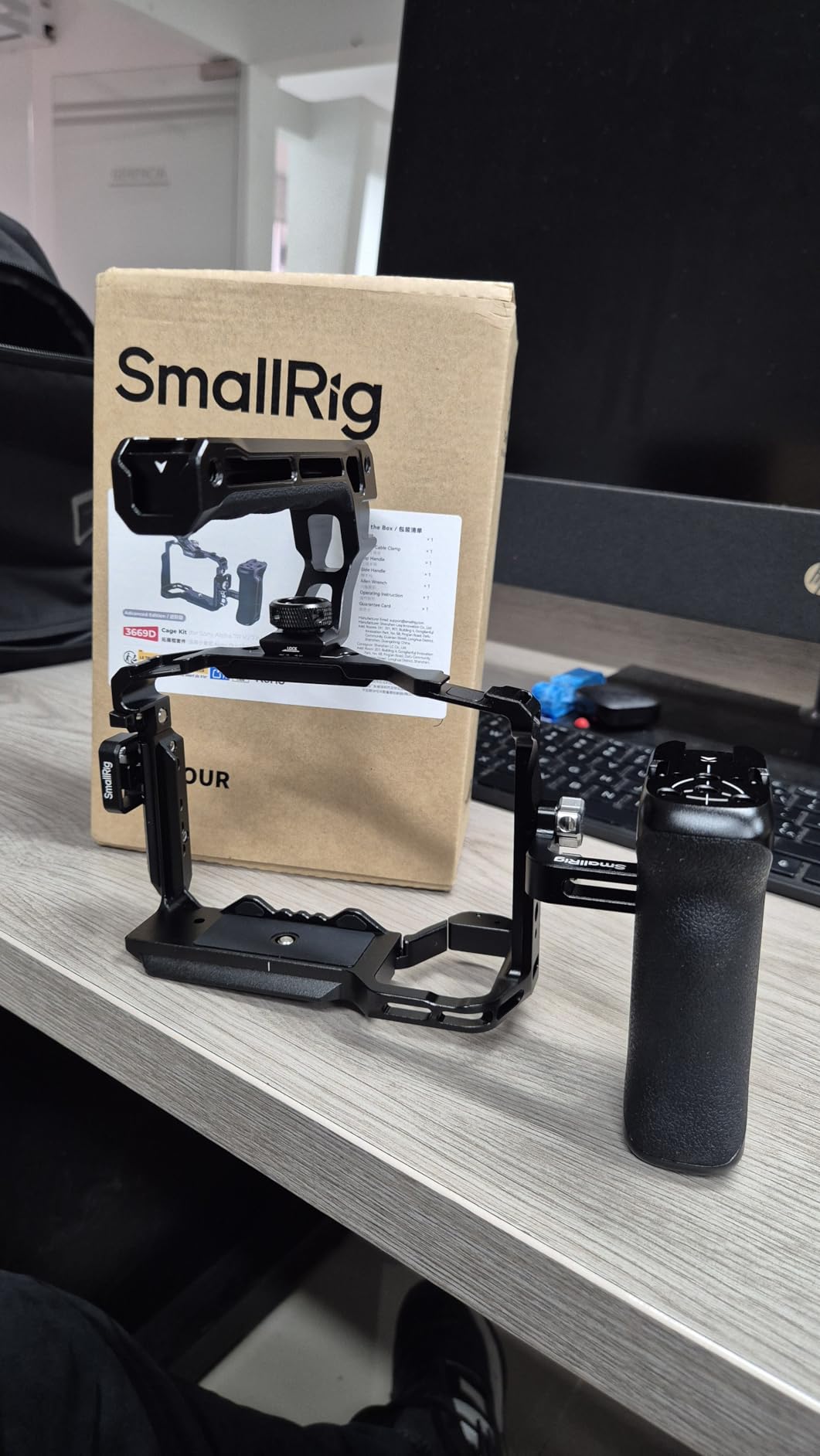 SmallRig HawkLock Quick Release Cage Kit for Sony Alpha 7R V/Alpha 7 IV/Alpha 7S III/Alpha 1 / Alpha 7R IV/Alpha 7 V, Full Cage with Top & Side Handle, Cable Clamp (Upgraded Version) customer photo 1