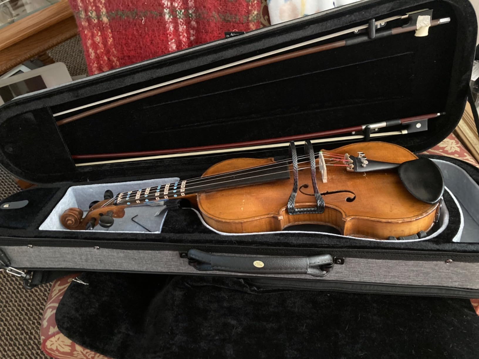 Aileen CSV502 Basic Professional 4/4 Full Size Violin Case Triangular Hard Shell Lightweight, Gray customer photo 2