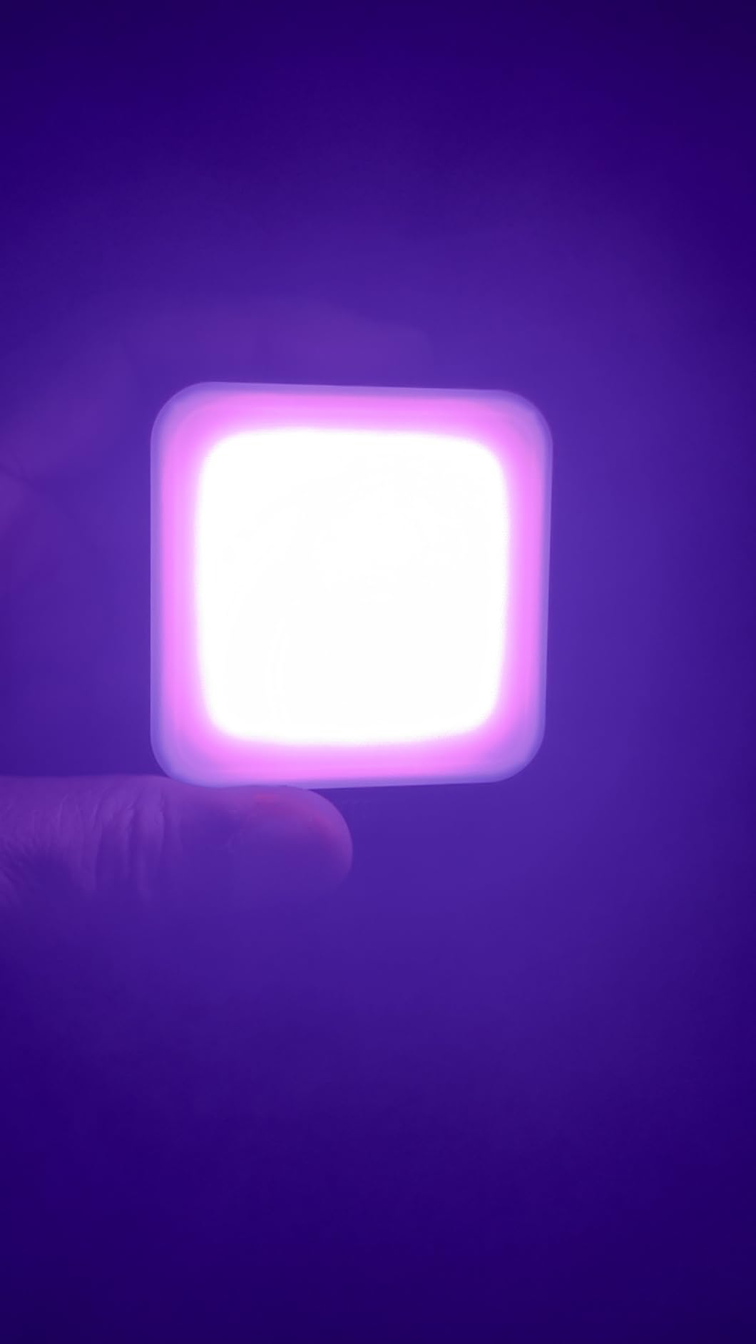 NEEWER Magnetic RGB Camera Light, 360° Full Color RGB61 Small LED Panel Video Light with 3 Cold Shoe Mounts/CRI 97+/20 Scene Modes/2500K-8500K/2000mAh Portable Recording Photography Selfie Lighting customer photo 2