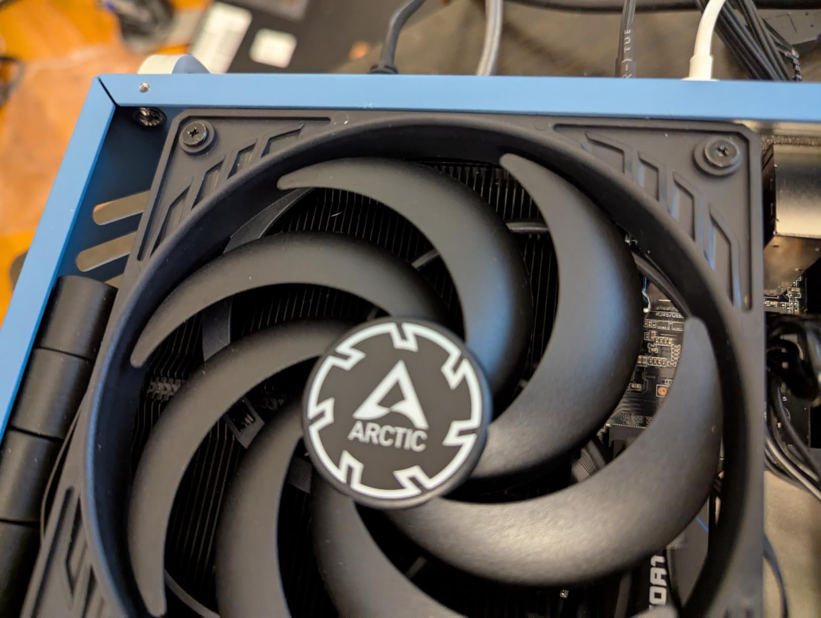 ARCTIC P12 Slim PWM PST (3 Pack) - PC Fans, 120mm Case Fan with PWM Sharing Technology (PST), Pressure-optimised, 300-2100 RPM customer photo 2