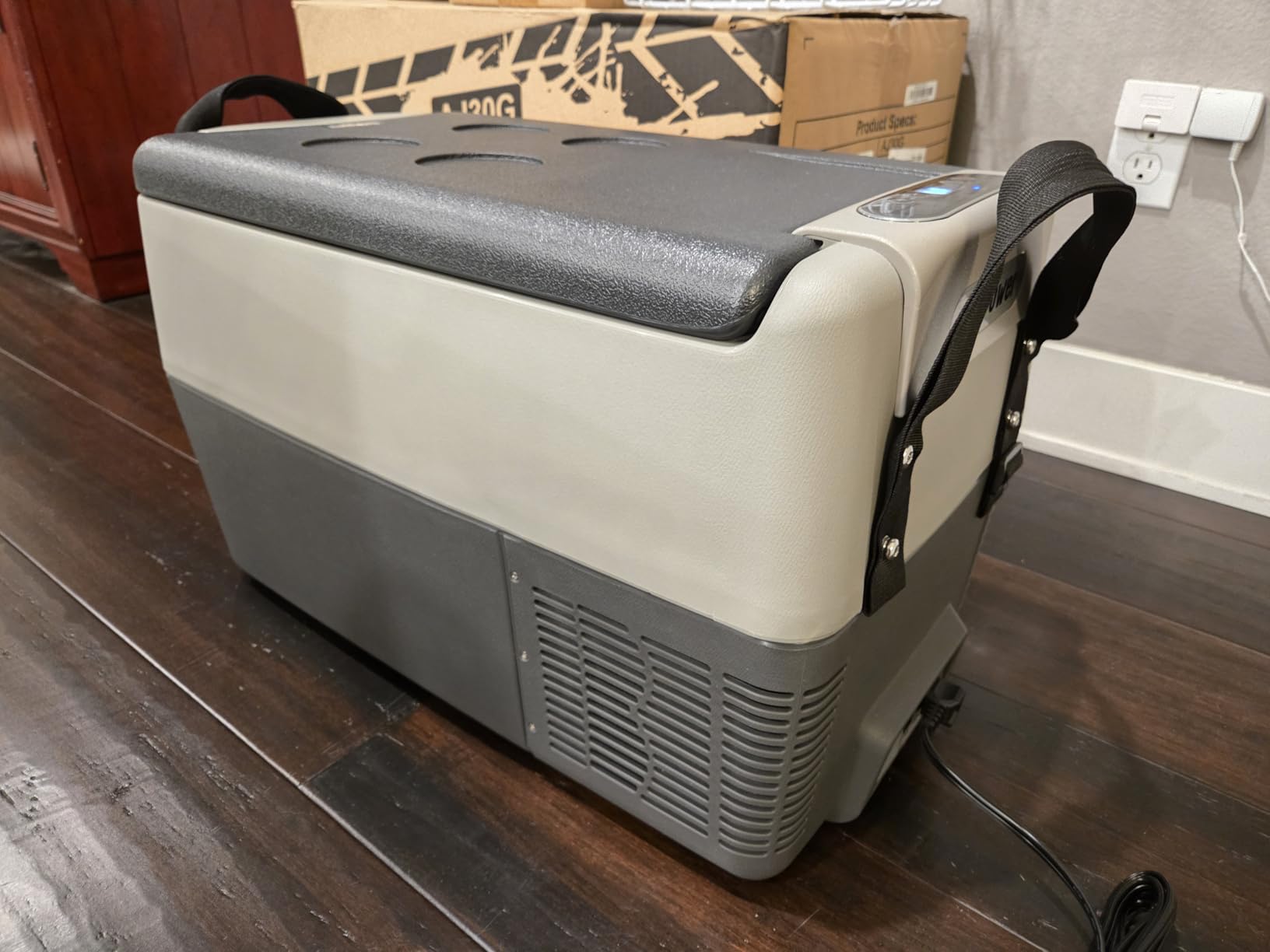 Setpower AJ30 Portable Refrigerator,Portable Freezer,32 Quart Electric Cooler,Car Refrigerator,12/24V DC Cable & 110/240V AC,Car Fridge for Camping,Truck,RV,Travel,Fishing customer photo 1