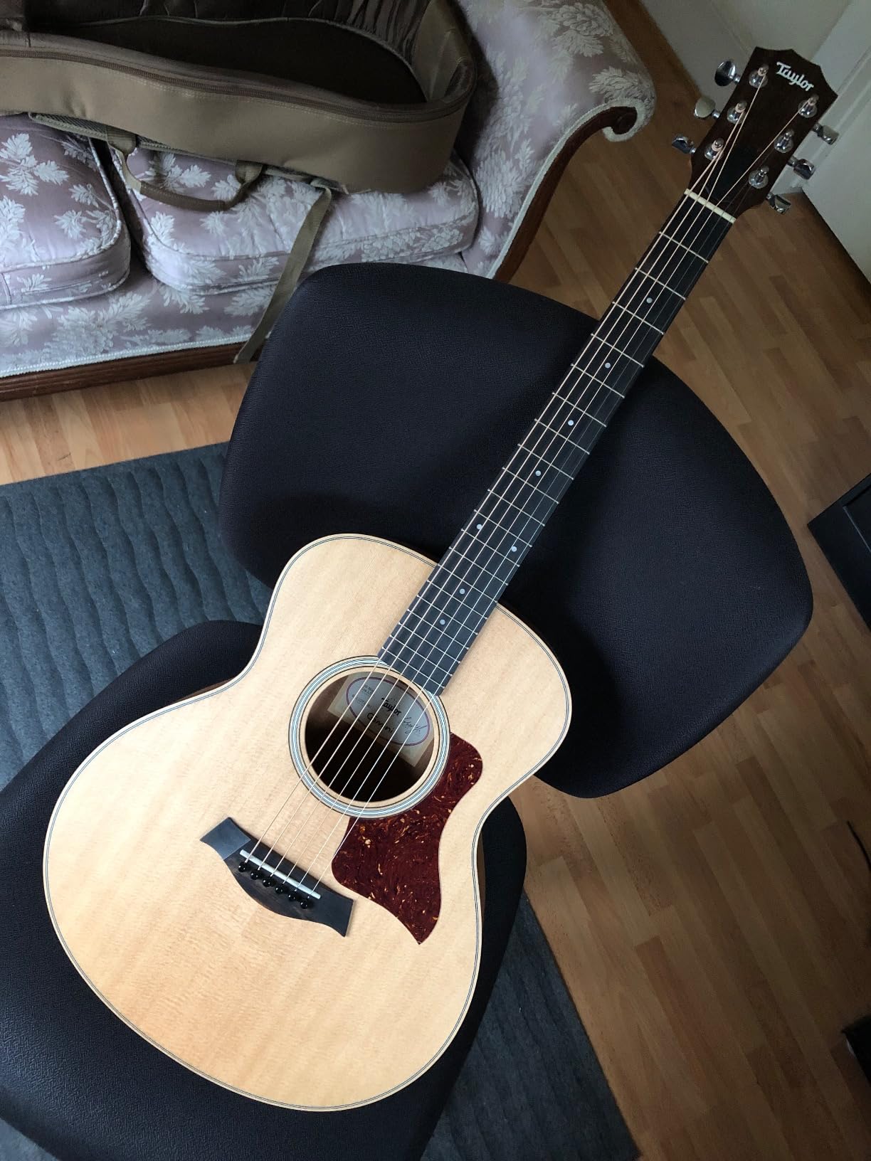 Taylor GS Mini Mahogany Acoustic Guitar - Natural customer photo 2