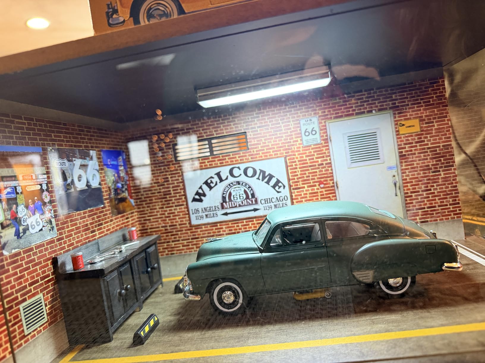 1/18 Scale Model Car Display Case - 1:18 Car Garage Display Case with Clear Acrylic Cover and LED Lighting for Die-Cast Cars, 1 Parking Route 66-Left customer photo 2