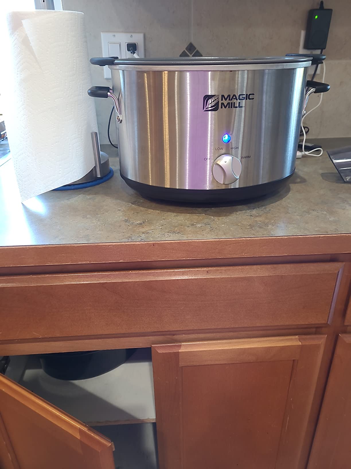 Magic Mill Slow Cooker 10 Quart | Extra Large Non-Stick Metal Searing Pot & Transparent Tempered Glass Lid Multipurpose Lightweight Slow Cookers, Pot is Safe to Put the On the Flame, Dishwasher Safe customer photo 2
