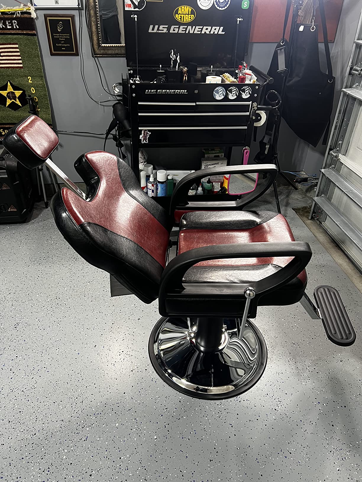 Artist hand Barbers Chairs, Heavy Duty Hydraulic Reclining Salon Chair Spa Furniture Reclining Extra Wider Seat Beauty Hair Salon Equipment(Black) customer photo 2