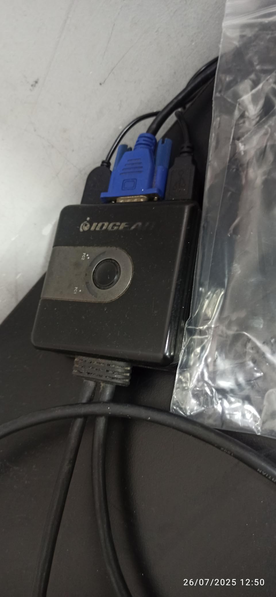 IOGEAR 2-Port 4K USB HDMI Cable KVM Switch with Remote - 4096x2160 @60Hz 2560x1440 @144Hz - USB Hub Peripheral Sharing - 2 Computers Share 1 Keyboard Mouse and Monitor - Attached Cables - GCS92HU customer photo 1