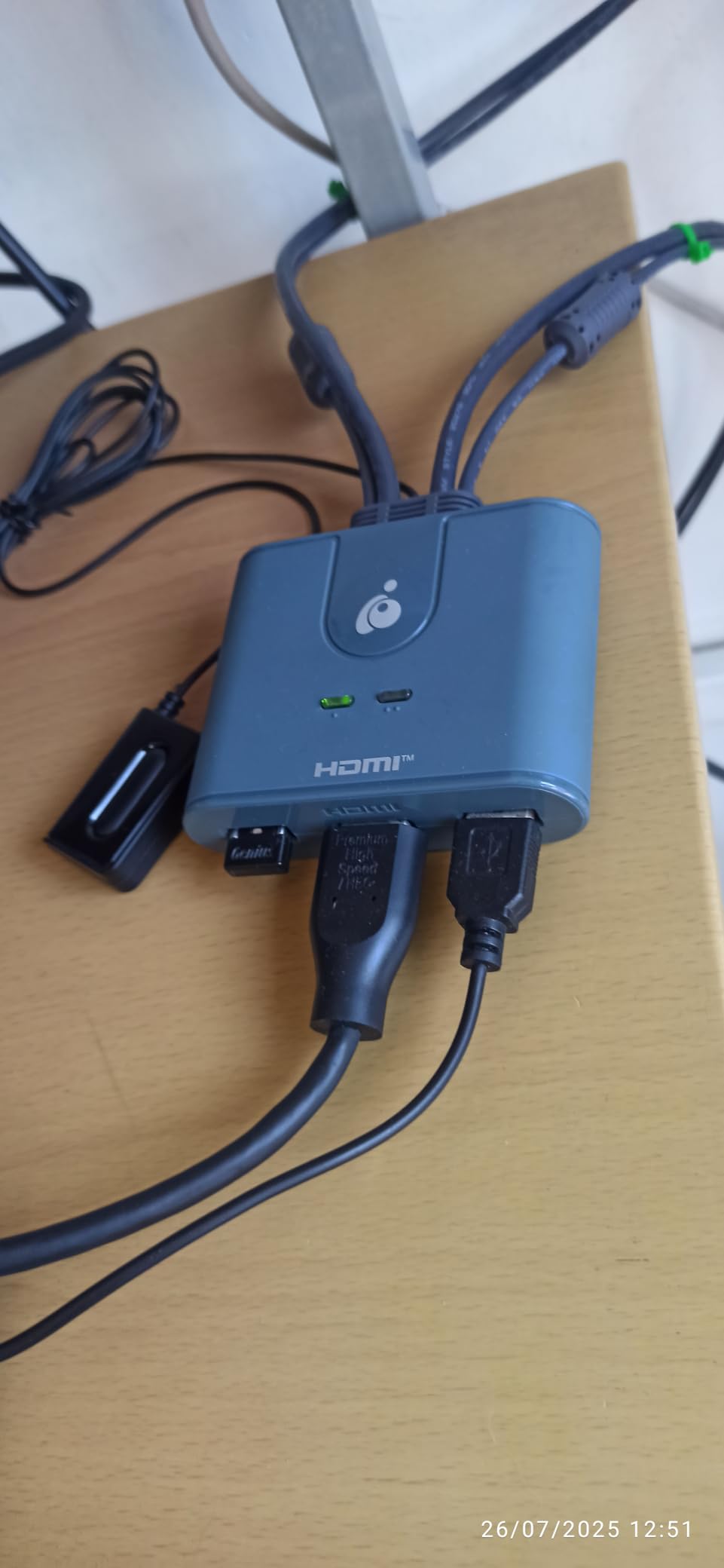 IOGEAR 2-Port 4K USB HDMI Cable KVM Switch with Remote - 4096x2160 @60Hz 2560x1440 @144Hz - USB Hub Peripheral Sharing - 2 Computers Share 1 Keyboard Mouse and Monitor - Attached Cables - GCS92HU customer photo 2