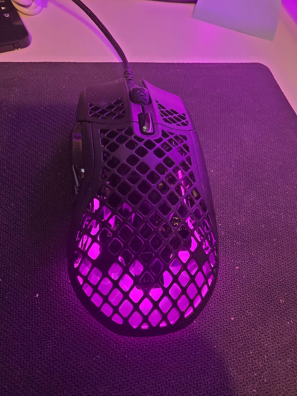 SteelSeries Aerox 5 - Holey RGB Gaming Mouse - Ultra-lightweight Water Resistant Design - 18K DPI TrueMove Air Optical Sensor customer photo 1