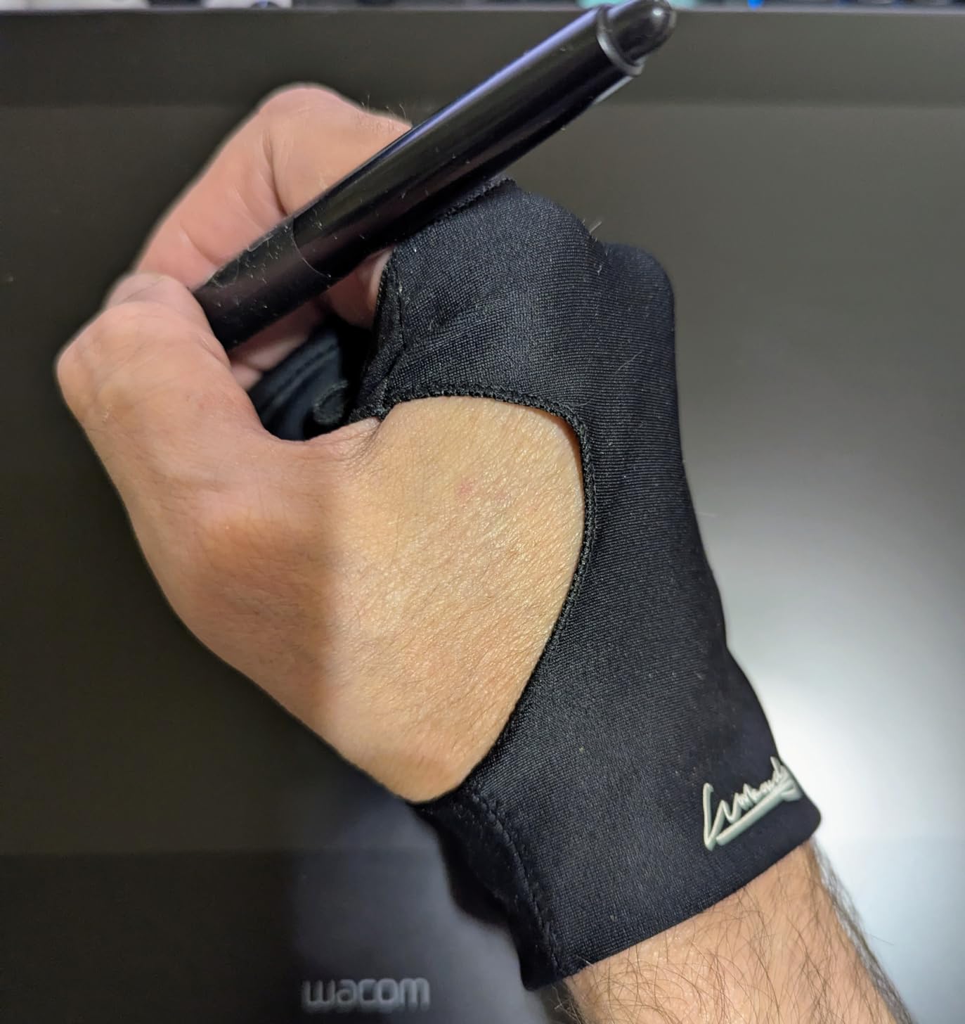 Digital Drawing Glove 2 Pack,Artist Glove for Drawing Tablet,ipad,Sketching,Art Glove with Two Finger for Right Hand and Left Hand (Smudge Guard, Medium,3.15x8.58inch) customer photo 2