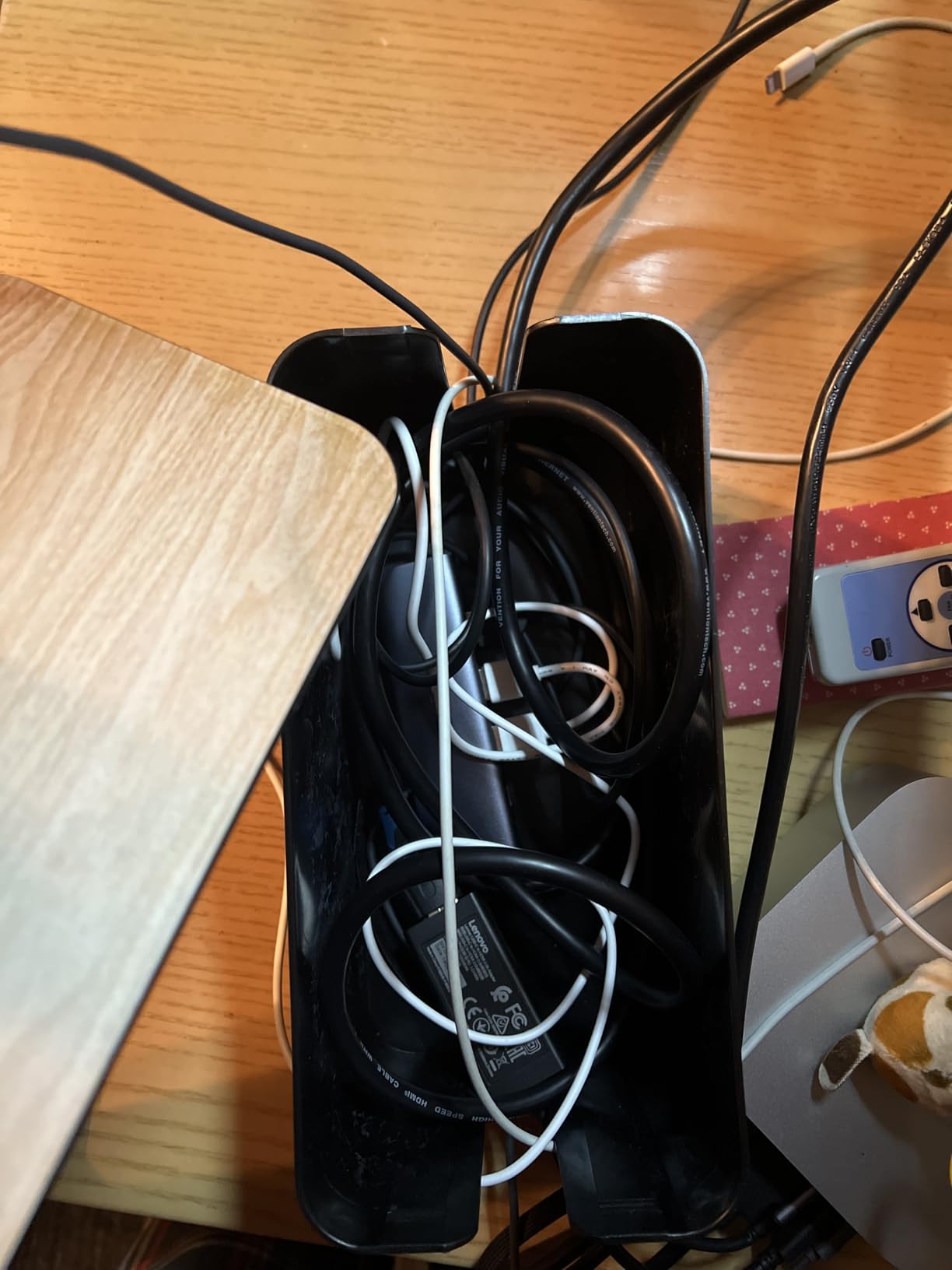 YUANYE Cable Management Box Cable Management Kit for Power Strip to Hide Wires, Cord Organizer Boxes, Safe ABS Material Wire Organizer, 3 Pack customer photo 2