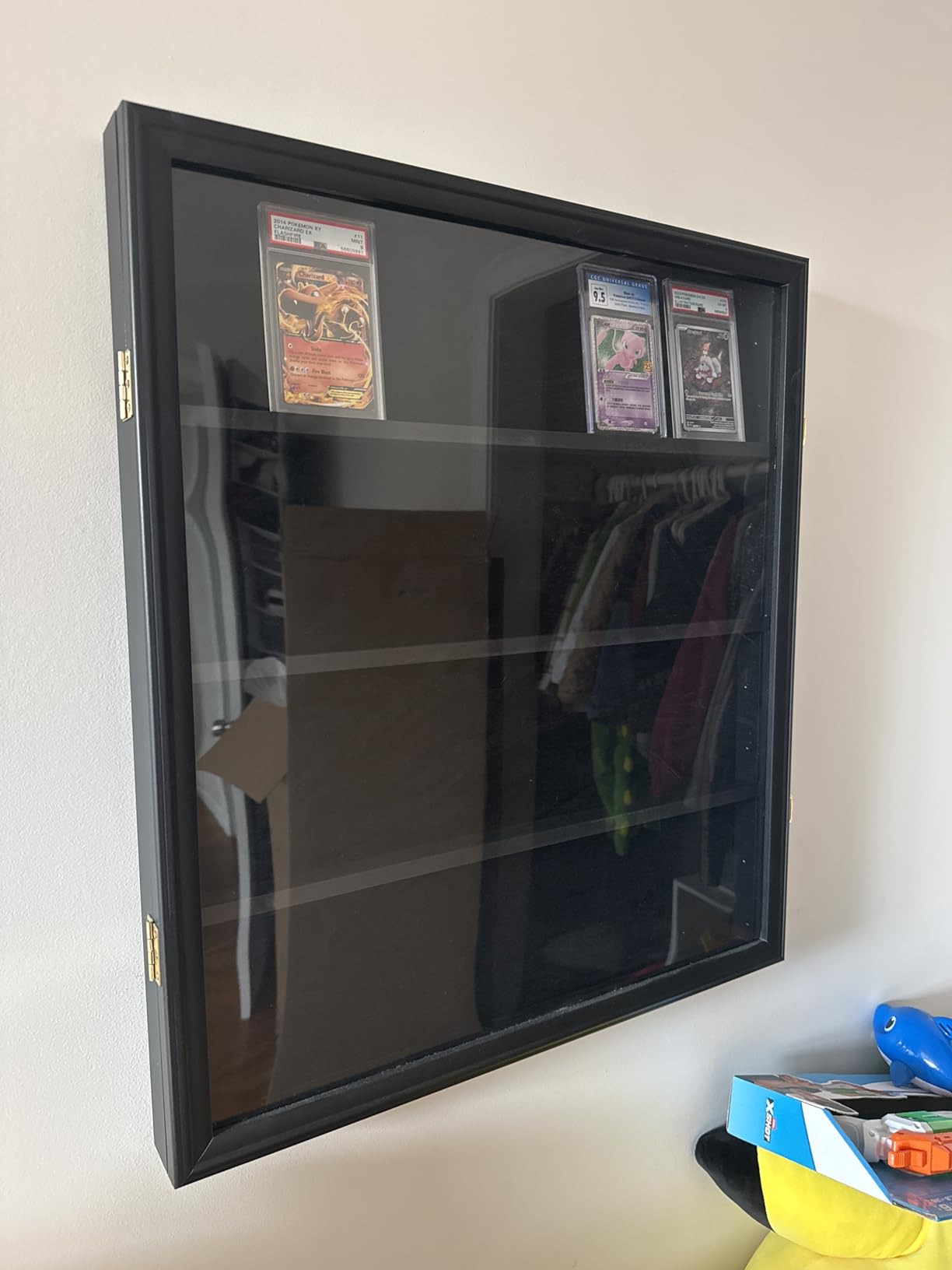 VERANI 35 Baseball Card Display Case - Graded Sports Card Display Frame - Holds Sport Cards with UV Protection Clear View Lockable Wall Cabinet for Football Basketball Hockey Trading Card Large Black customer photo 1