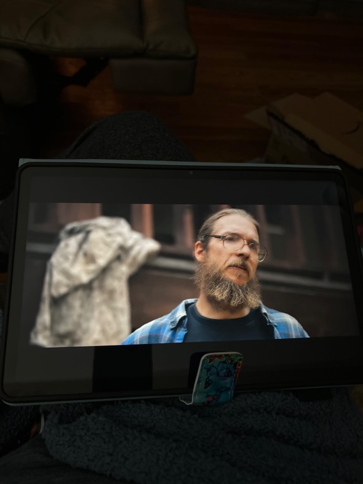 Like-New Amazon Fire Max 11 tablet, vivid 11 inch display, all-in-one for streaming, reading, and gaming, 14-hour battery life, optional stylus and keyboard, 128 GB, Gray, without lockscreen ads customer photo 1