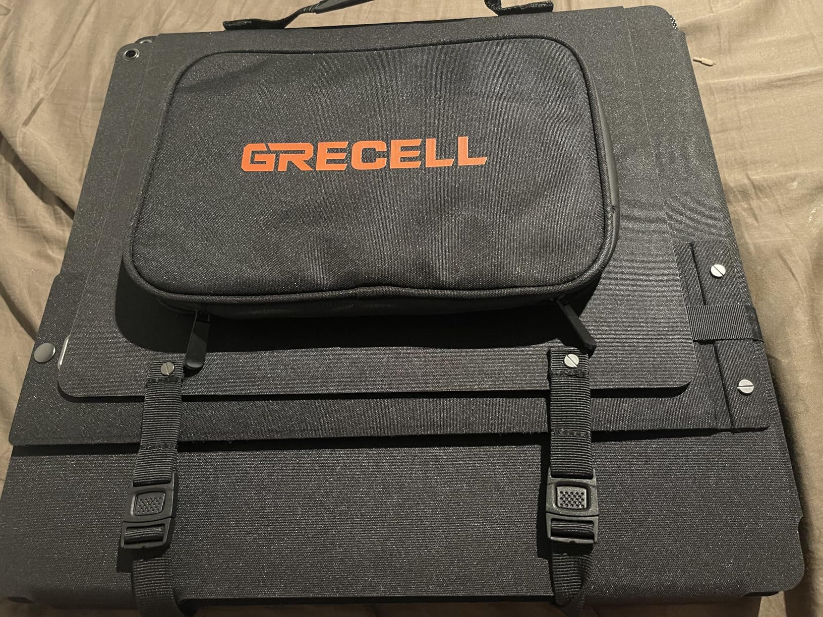 100W Portable Solar Panel for Power Station Generator, 20V Foldable Solar Cell Solar Charger with High-Efficiency Battery Charger for Outdoor Camping Van RV Trip customer photo 2