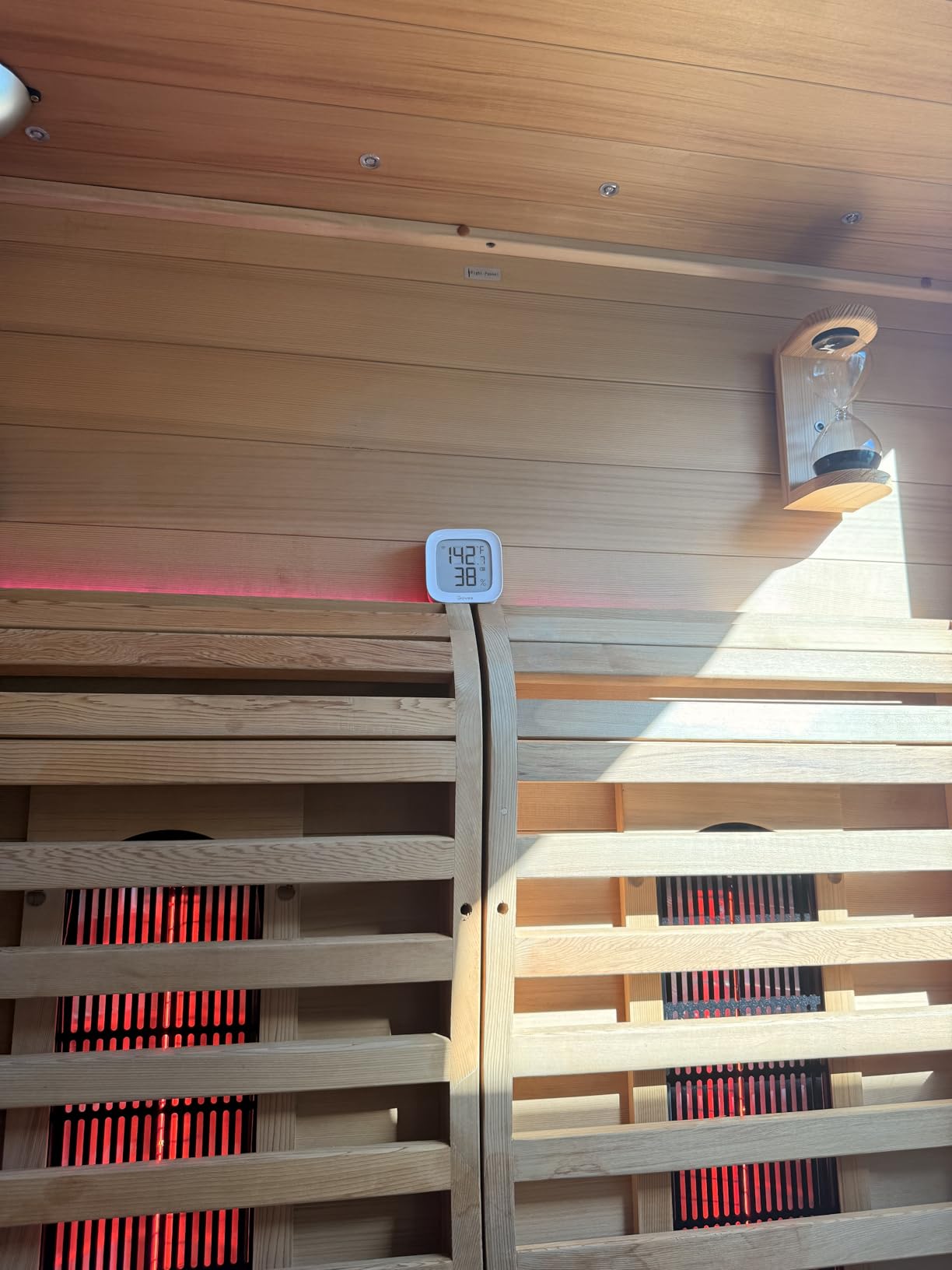 Govee WiFi Thermometer Hygrometer H5103, Indoor Bluetooth Temperature Humidity Sensor with Electronic Ink Display, App Notification Alert, Free Data Storage Export, Digital Remote Monitor for Bedroom customer photo 1