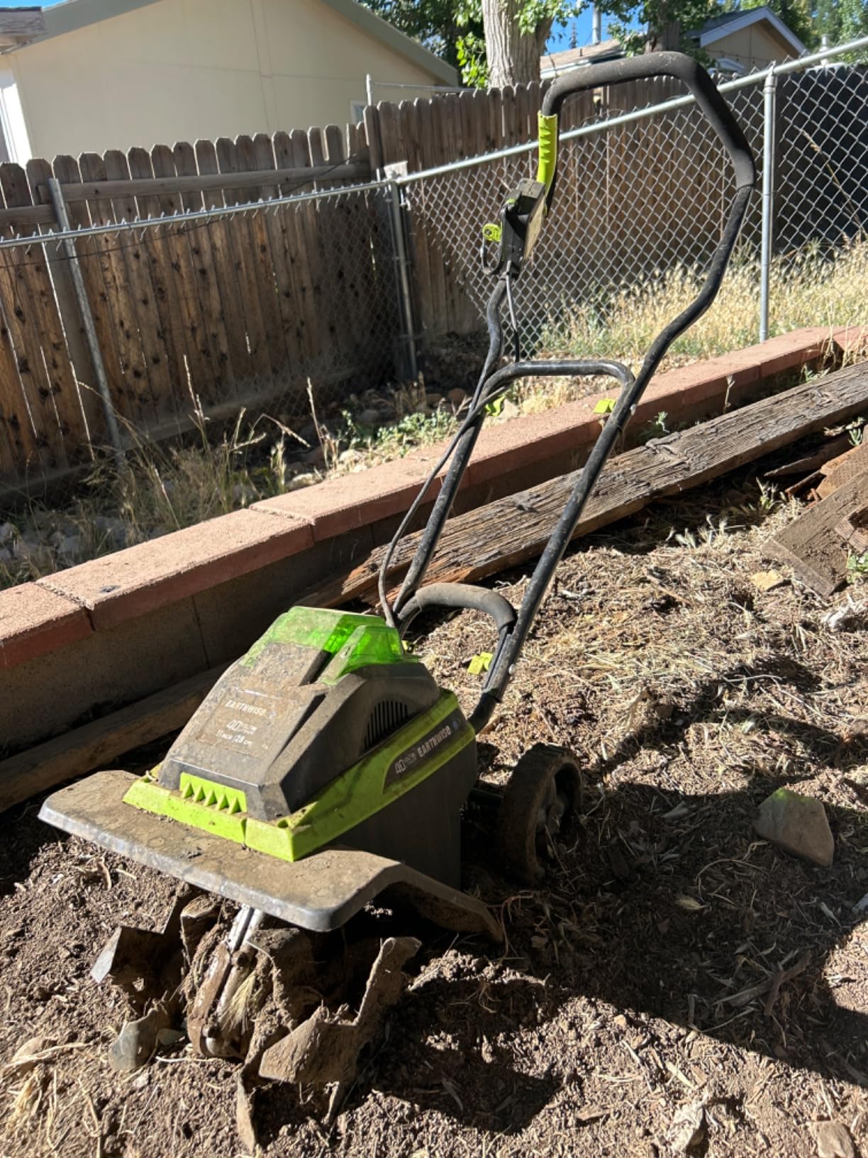 Earthwise Power Tools by ALM TC70020IT 20-Volt 7.5-Inch Cordless Electric Garden Tiller Cultivator, (2AH Battery & Fast Charger Included), Green customer photo 1