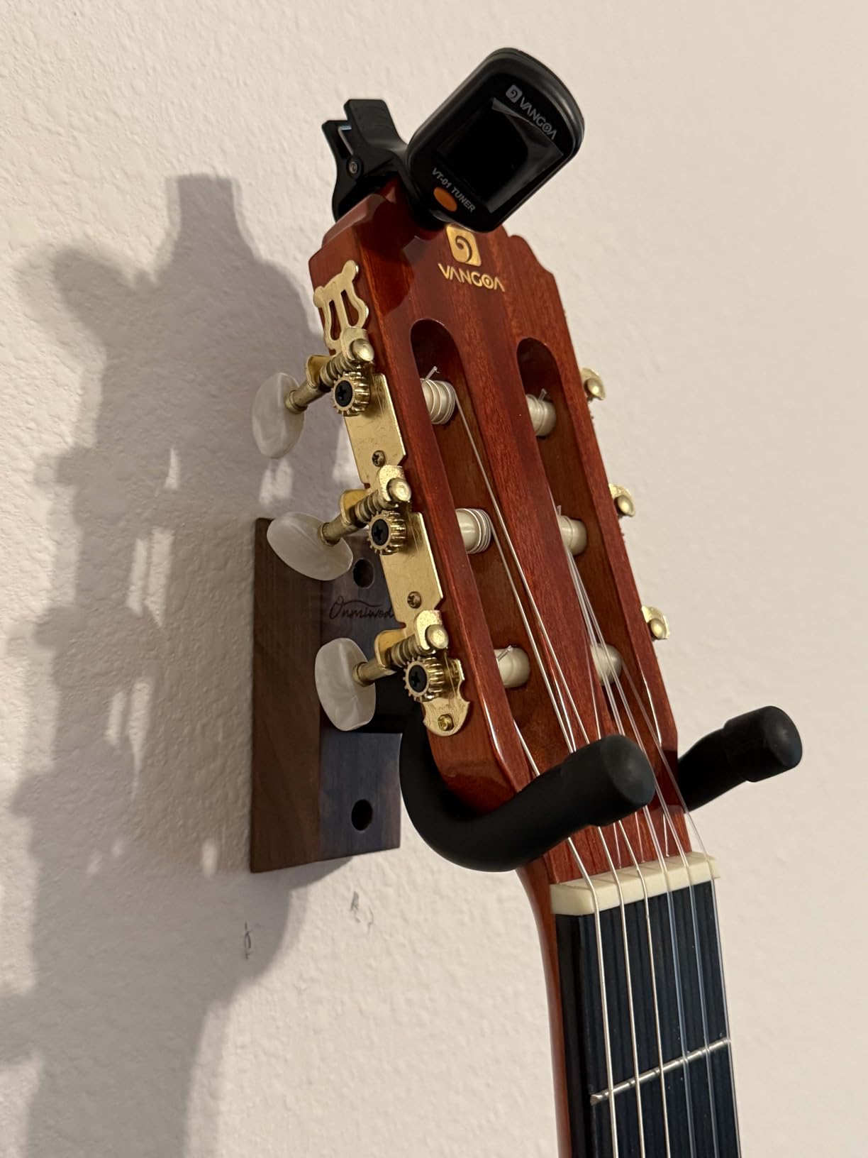 Vangoa Classical Guitar Full Size 4/4 Spanish Style Classical Guitarra, 39 Inch Nylon Strings Guitar, Cedar Top customer photo 2