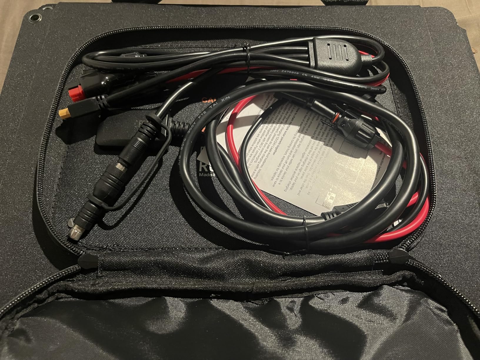 200W Portable Solar Panel for Power Station, Foldable Solar Charger w/ 4 Kickstands, IP65 Waterproof Solar Panel Kit w/DC XT60 Anderson Aviation Output for Outdoor RV Camper Blackout customer photo 2