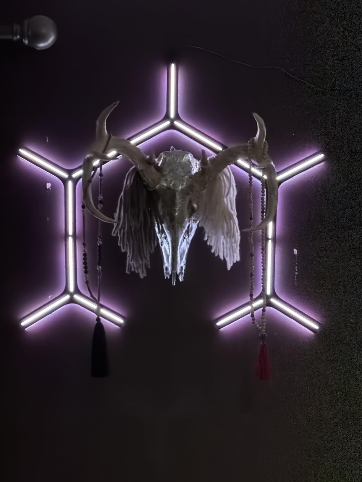 Govee Glide Y RGBIC LED Wall Lights, Smart Wi-Fi Gaming Lights with Music Sync, DIY and Timer Feature, LED Lights for Gaming Room, Wall Light 7 Pack customer photo 2