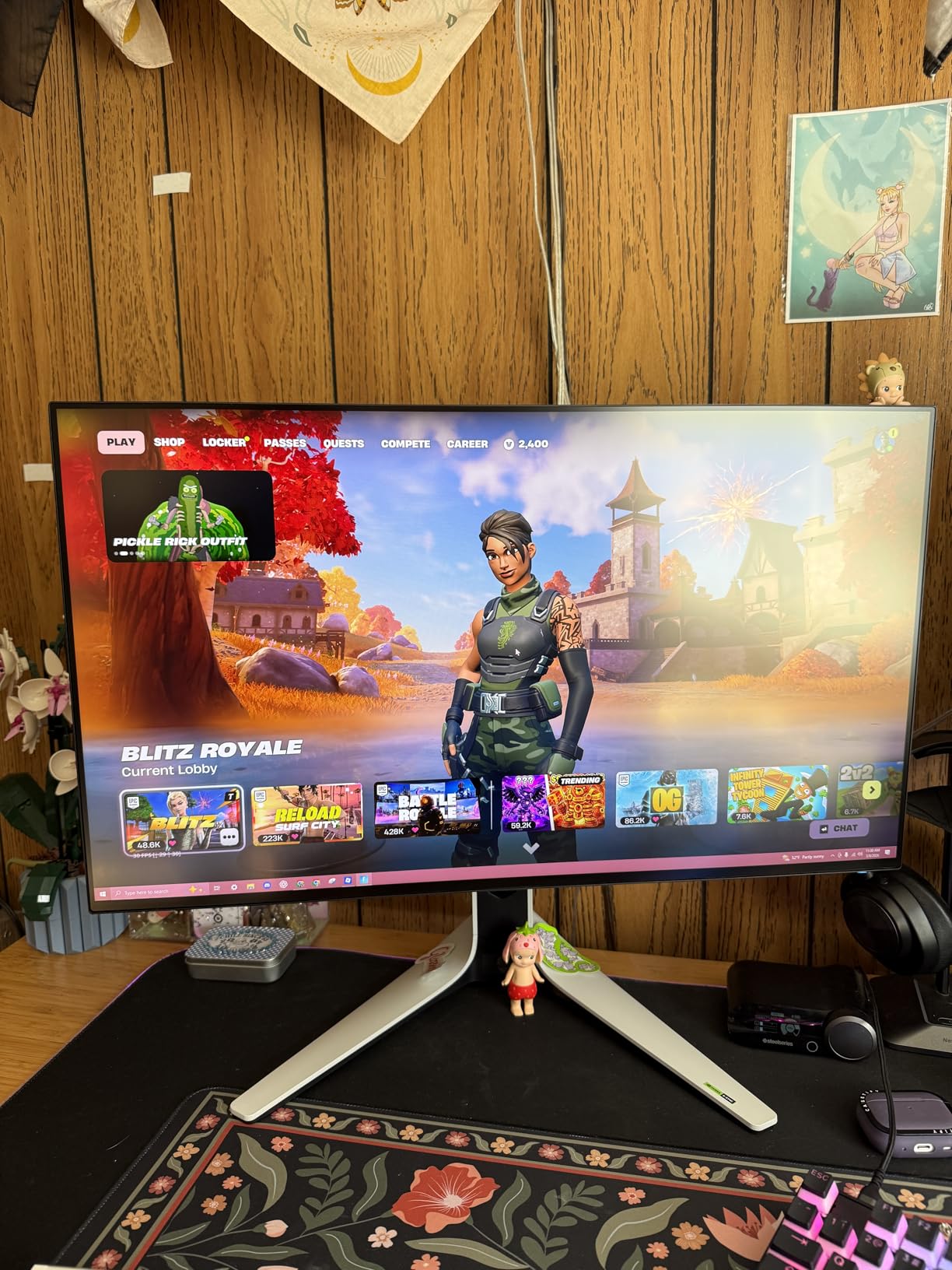 Alienware AW2723DF Gaming Monitor - 27-inch (2560 x 1440) 240Hz Display (DP 1.4), 1ms Response Time, NVIDIA G-Sync customer photo 1