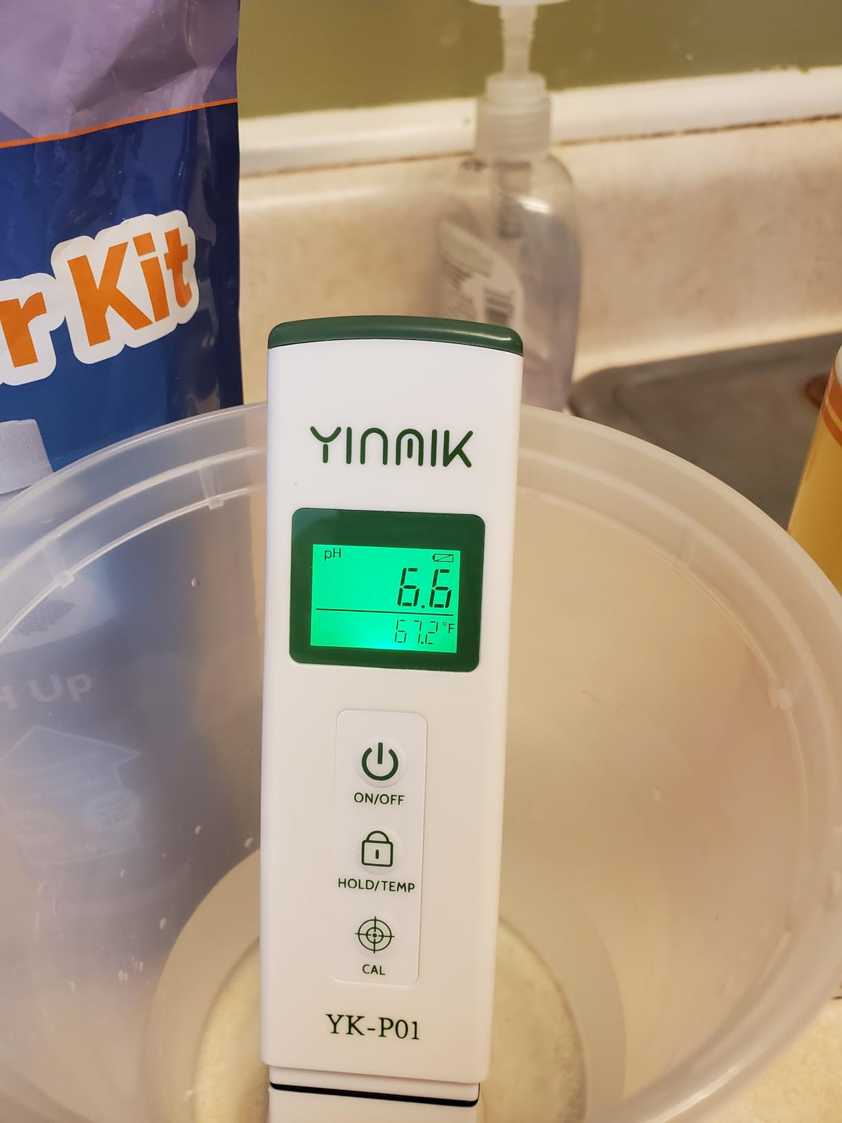 YINMIK YK-P01 pH Tester Digital pH Meter for Water Hydroponics, Accurate pH Temp Meter with ATC for Pool, Spa, Hot Tub, Indoor Plants, Drinking Water, Wine Beer Home Brewing, Aquarium customer photo 1
