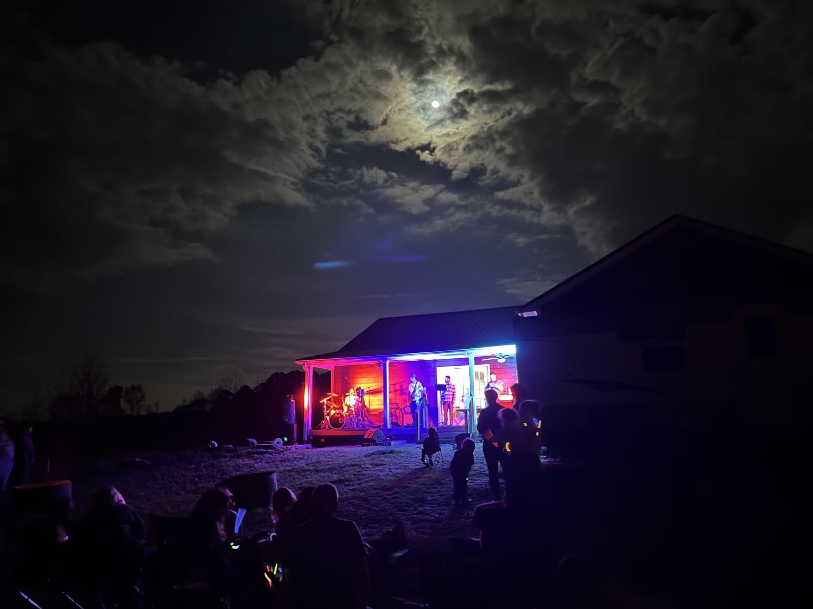 U'King Par Lights 18LED Stage Lights, RGBW 4in1 216W Uplight Stage Lighting Effect by DMX and Sound Activated Control Wash Light for Wedding Parties Church Club DJ Live Show customer photo 2