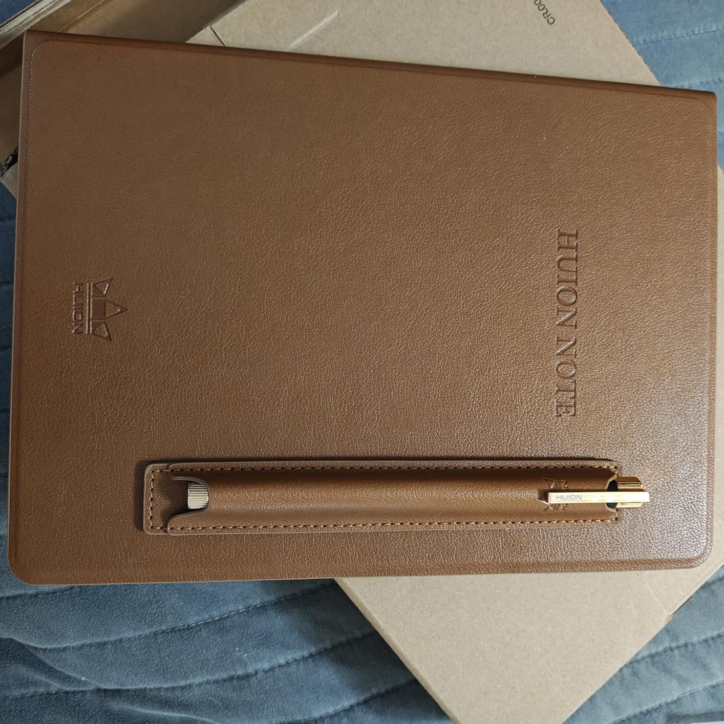 HUION Note 2-in-1 Digital Notebook Drawing Tablet With Battery-free Pen, Bluetooth Wireless Paper Tablet Electronic Writing Pad for Note-taking, Digital Art & Meeting, Refillable A5 Notepad, 9.5x7inch customer photo 1