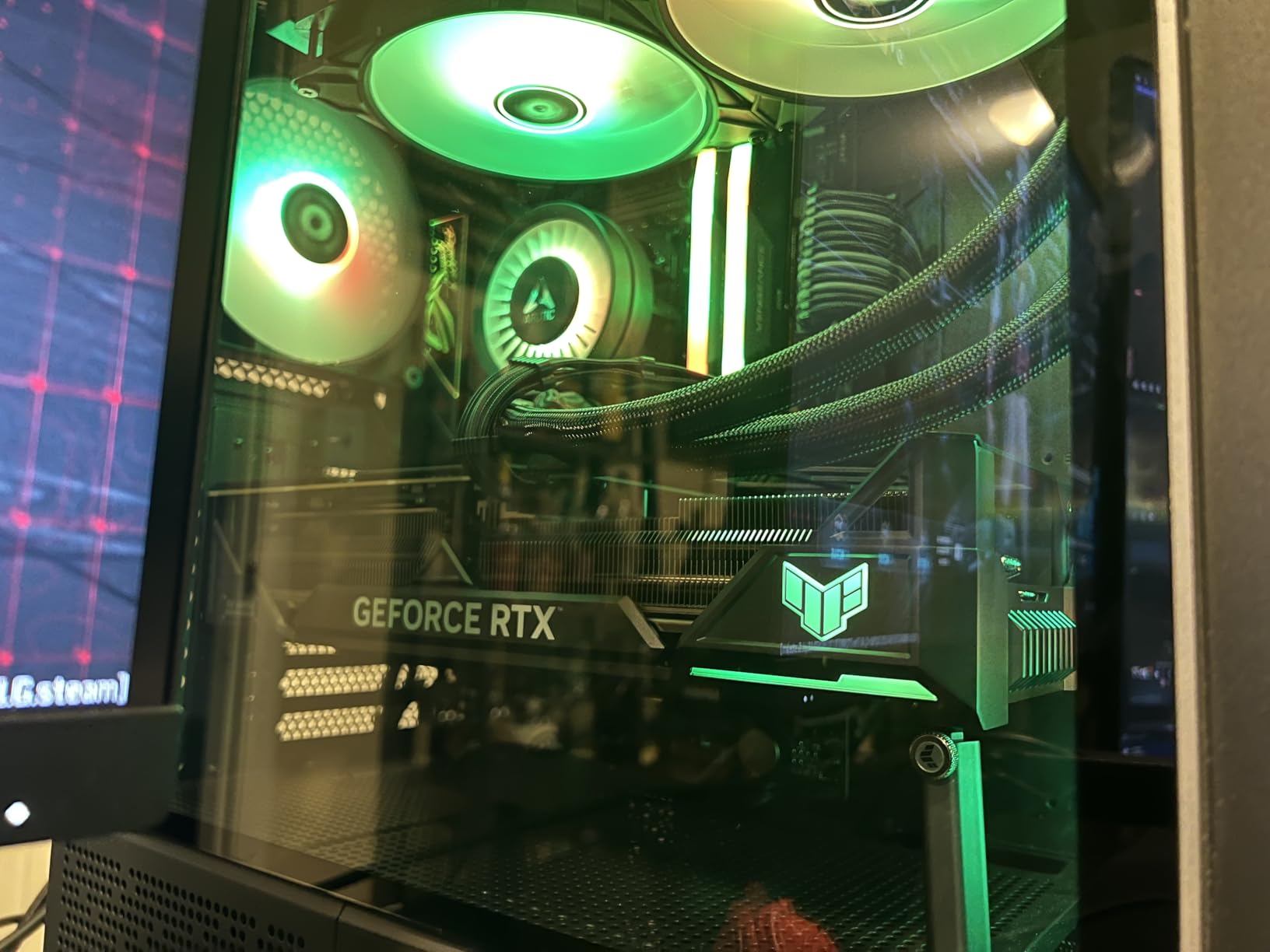 ASUS TUF Gaming NVIDIA GeForce RTX 4090 OC Edition Gaming Graphics Card (24GB GDDR6X, PCIe 4.0) customer photo 2