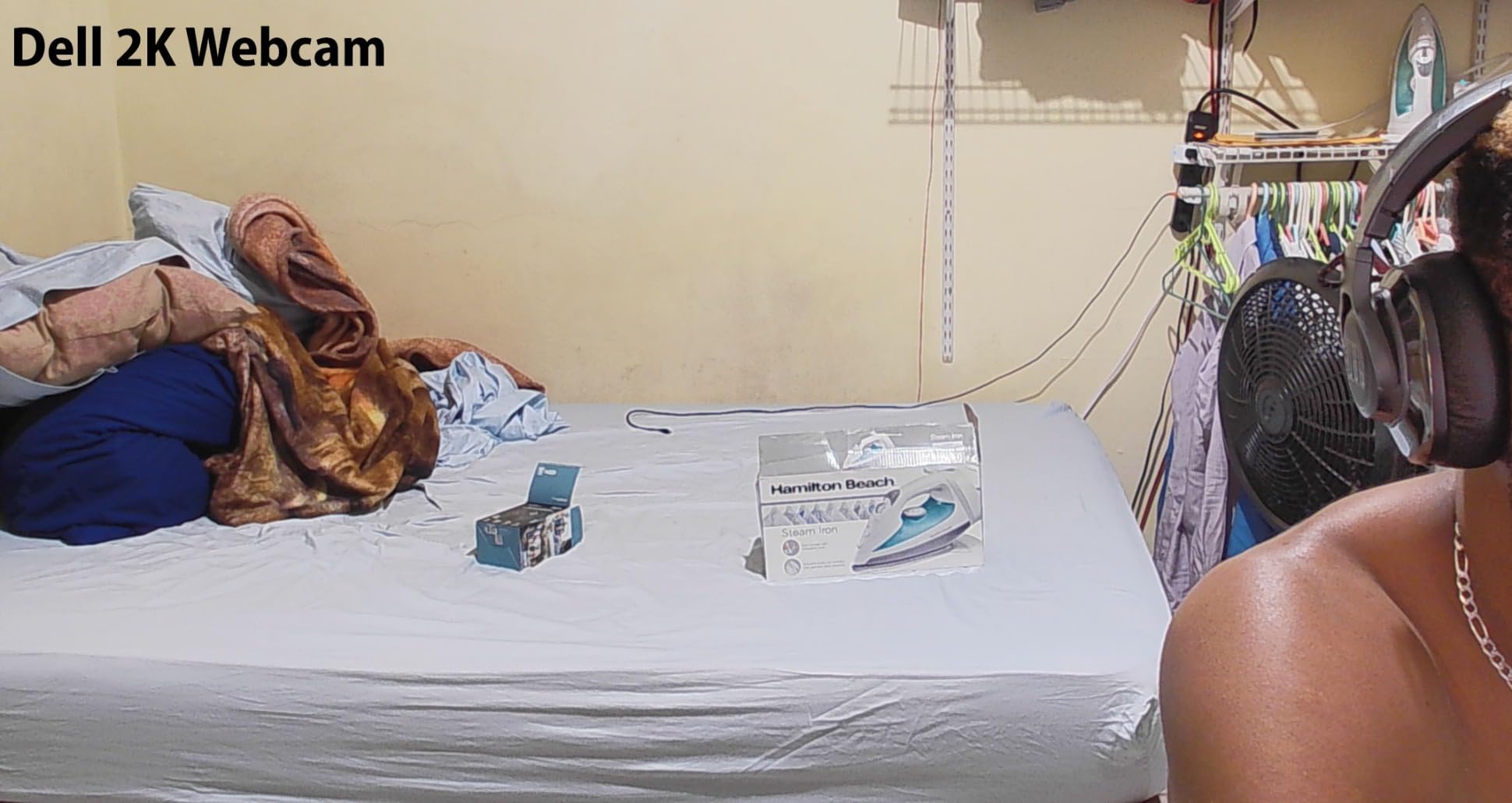 Dell Pro Webcam WB5023 - 2K QHD, 1440p, Sony Starvis Sensor, Upto 4x HD Digital Zoom, f2.0 Aperture, Magnetic Privacy Shutter, Microsoft Teams and Zoom Certified - Black customer photo 1