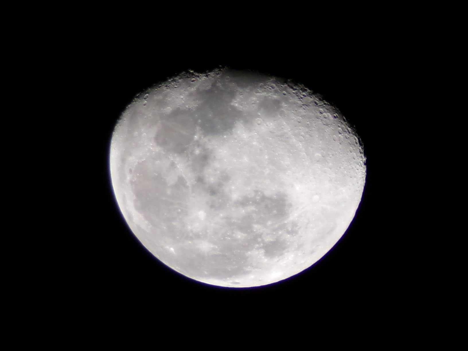 Kodak PIXPRO AZ405 Digital Camera, 40x Optical Zoom Bridge with 20MP Sensor, AA Batteries, OIS, 1080p Full HD Video, Black customer photo 1