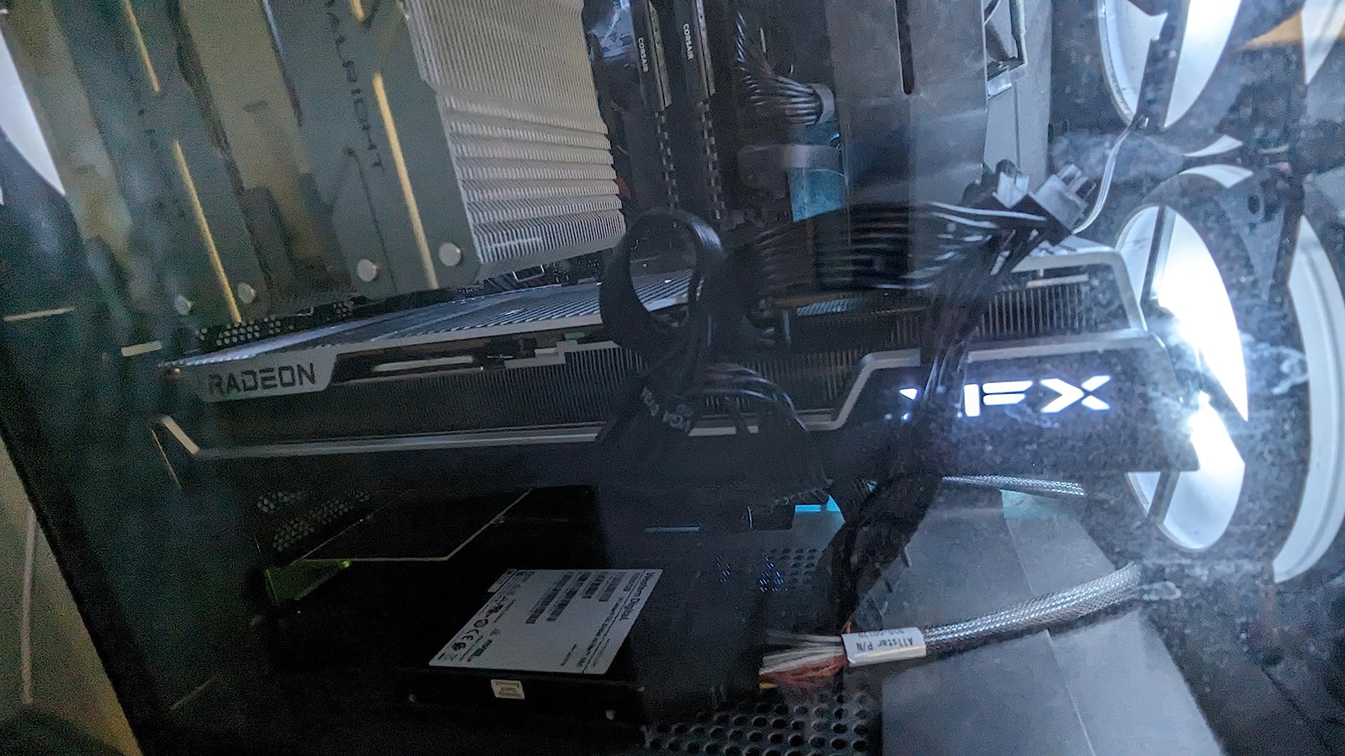 XFX Speedster MERC310 AMD Radeon RX 7900XT Black Gaming Graphics Card with 20GB GDDR6 customer photo 2