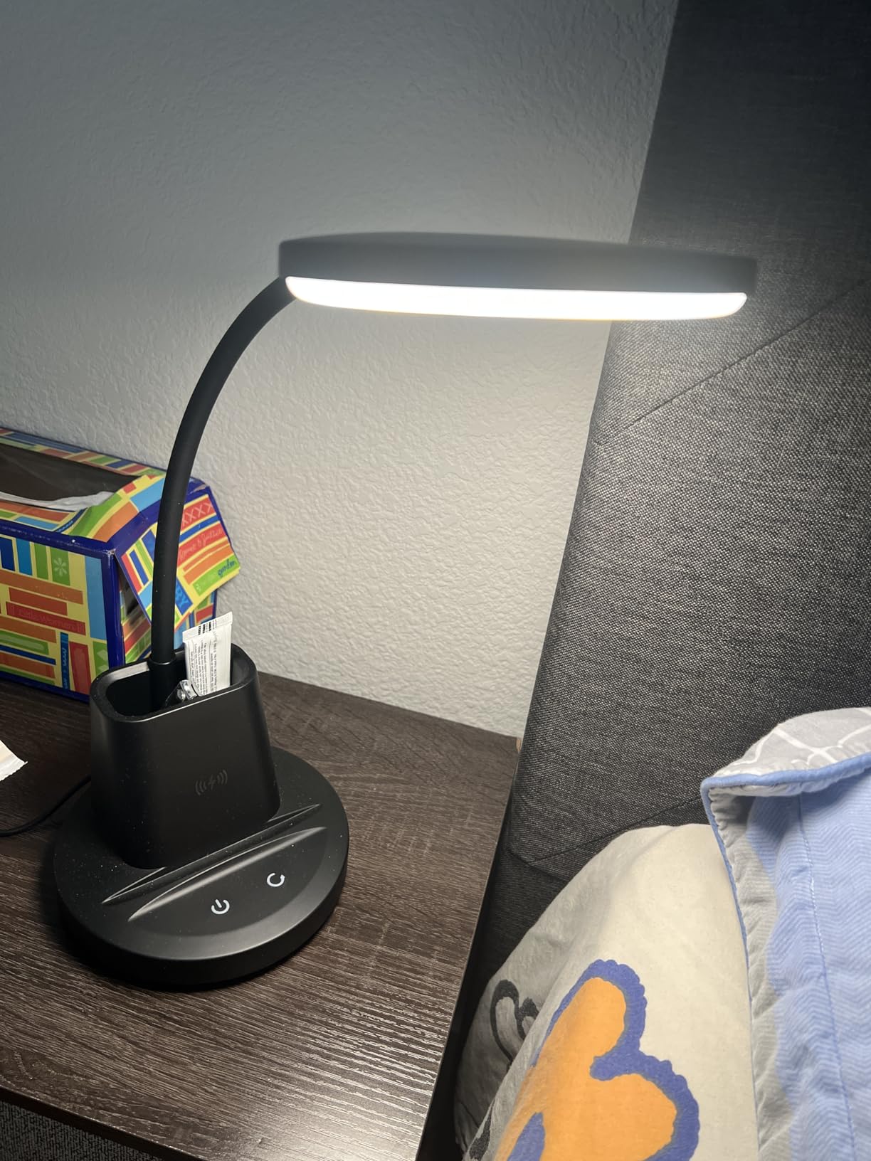 Desk Lamp with Wireless Charger, LED Desk Lamps for Home Office with Pen Holder, Dimmable Eye-Caring Study Desk Light Flexible Arm 3 Color Modes for College Dorm, 800 Lumens CRI 90 customer photo 2