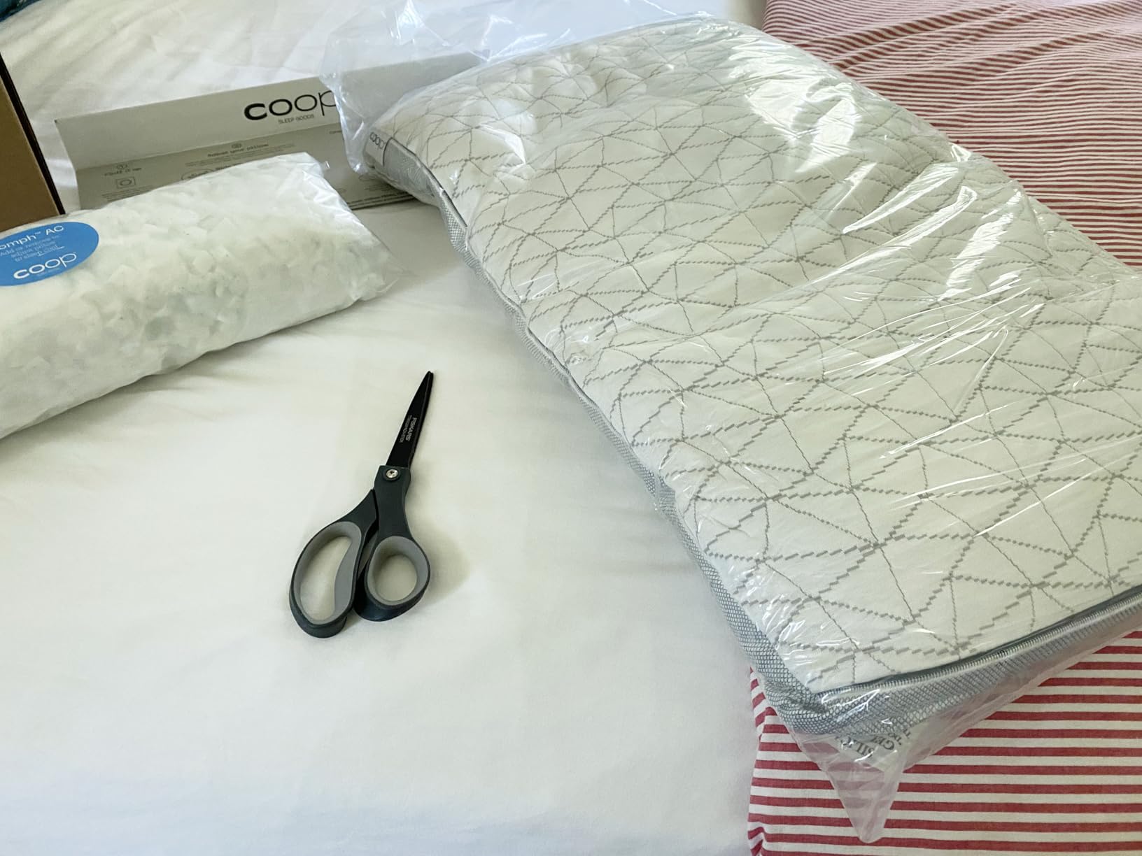 Coop Home Goods Cool+ Adjustable Pillow, Queen Size Plus Shaped Memory Foam Pillows with Cooling Gel, Back, Stomach or Side Sleeper, Neck Support for Sleeping, CertiPUR-US/GREENGUARD Gold customer photo 1