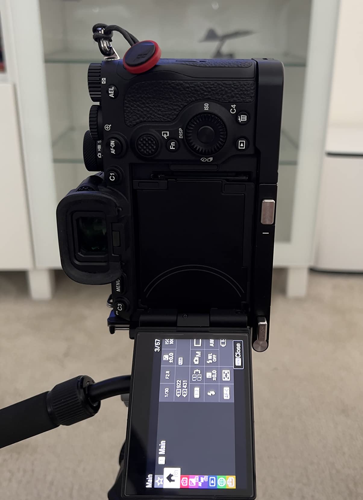 Foldable L-Bracket for Sony Alpha 7 V/Alpha 7R V/Alpha 7 IV/Alpha 7S III, Foldable Side Plate for Arca, Quick Switch Between Horizontal and Vertical Shooting - 3984 customer photo 1