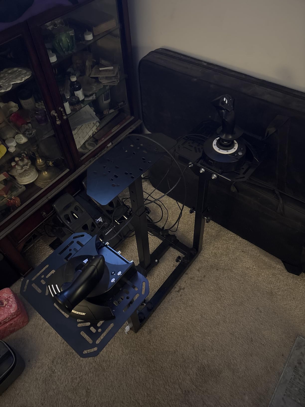 Marada Universal Flight Racing Simulator Stand, Three Axis Adjustable, And Hold Mouse and Keyboard, Fit for Thrustmaster, Logitech, Honeycomb customer photo 1