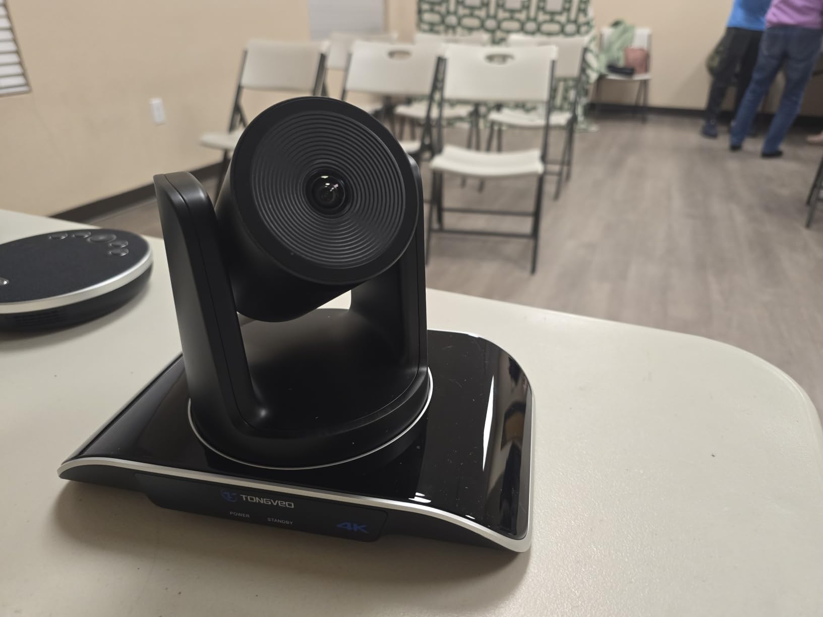 TONGVEO 4K Conference Room Camera System with Gesture Control, AI Auto-Tracking PTZ Camera 5X Digital Zoom with Speakerphone Set 120° Wide-Angle USB3.0 for Remote Meetings Zoom Teams OBS and More customer photo 2