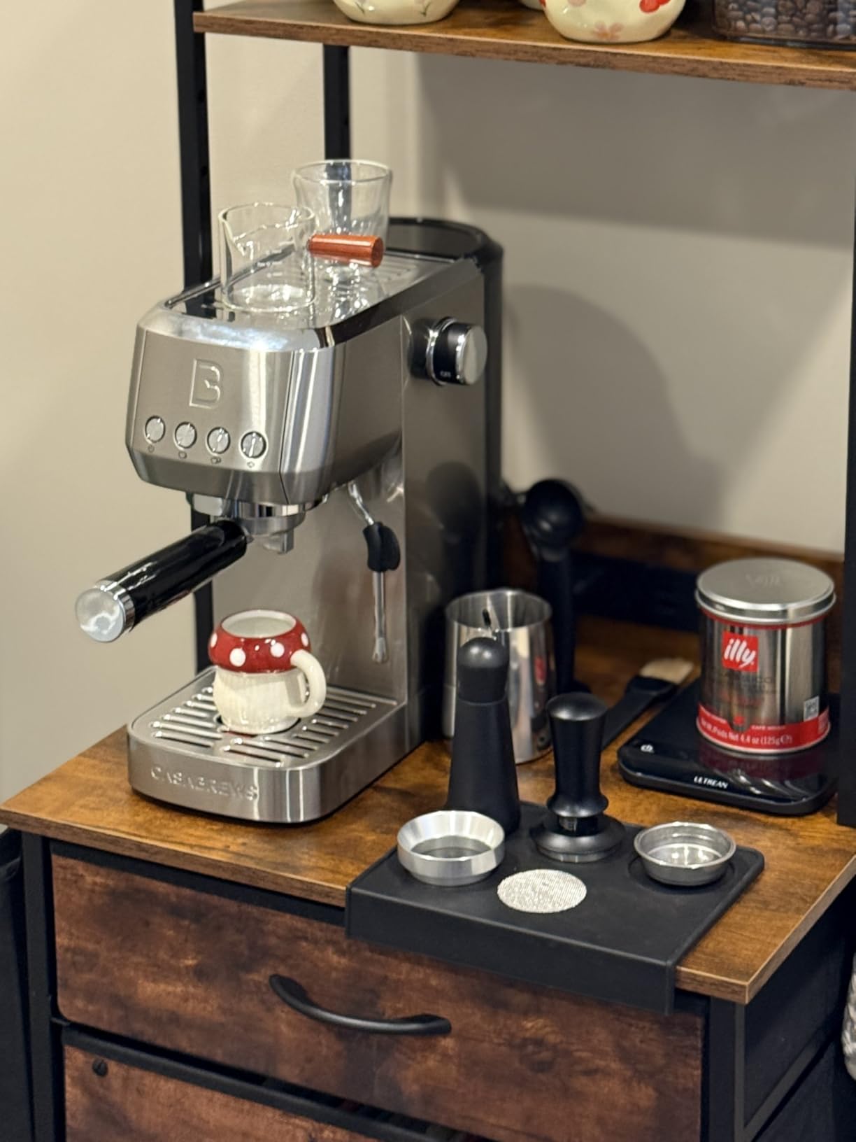 CASABREWS 3700 Essential Espresso Machine 20 Bar, Stainless Steel Cappuccino & Latte Coffee Maker with Steam Frother for Home, 43.9oz Water Tank, Silver customer photo 1