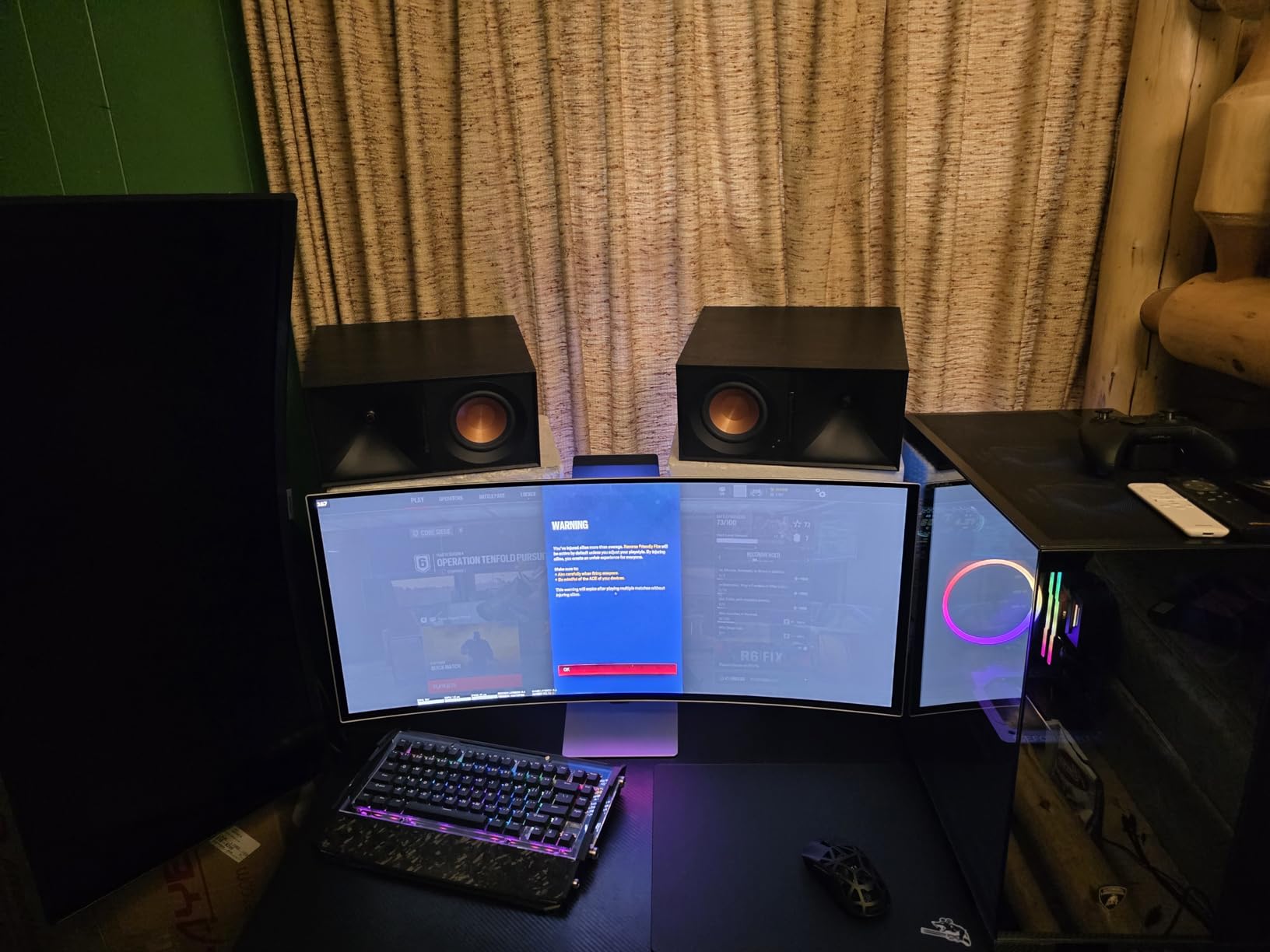 Klipsch Reference R-40PM Powered Bookshelf Speakers - 90-Degree x 90-Degree Tractrix Horn - Linear Travel Suspension - Sleek, Modern Appearance customer photo 2