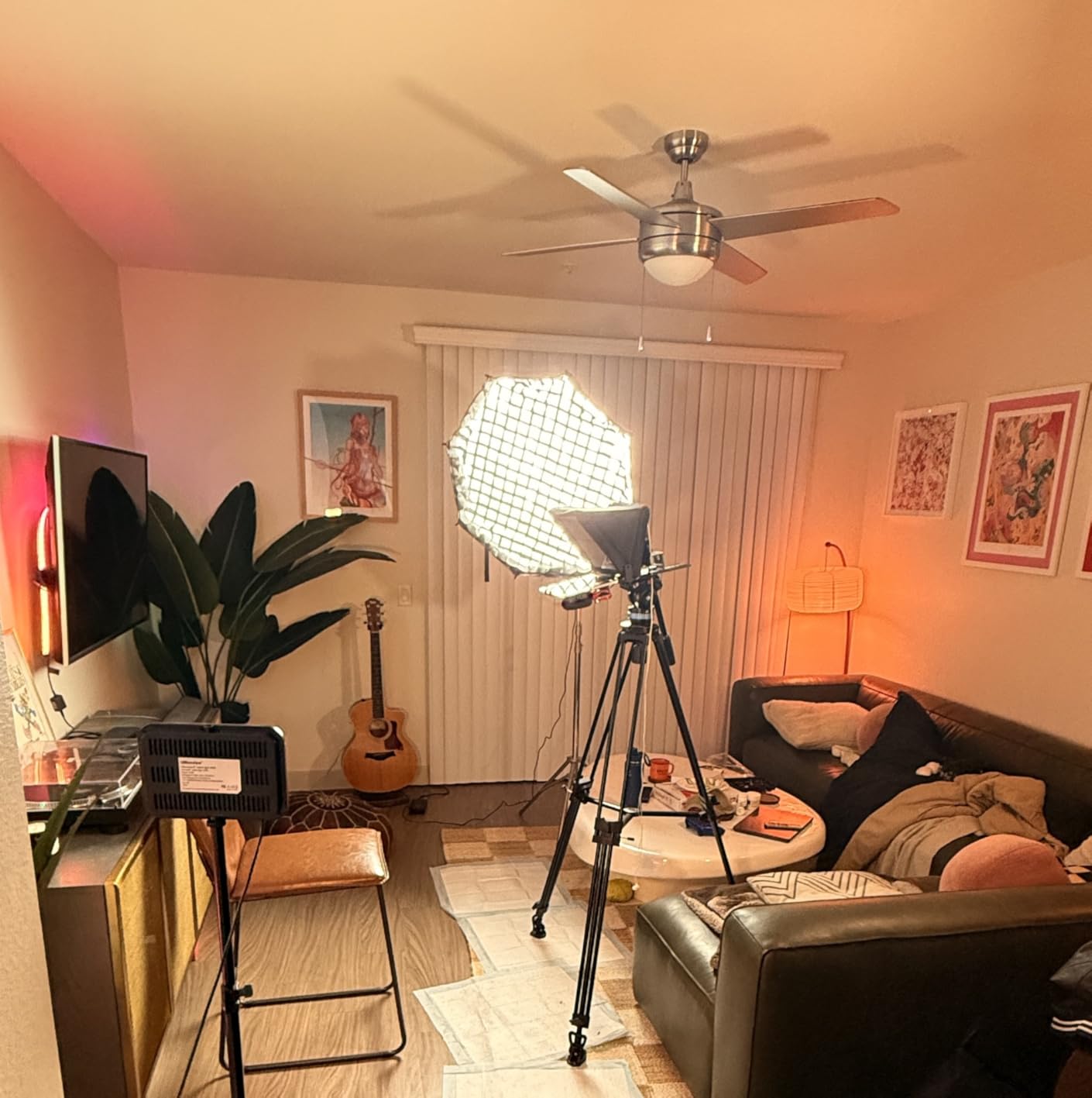 amaran 200x S 200W Bi-Color LED Video Light, Bluetooth App Control Studio Light, DC/AC Power Supply Bowens Mount Silent Fan customer photo 1