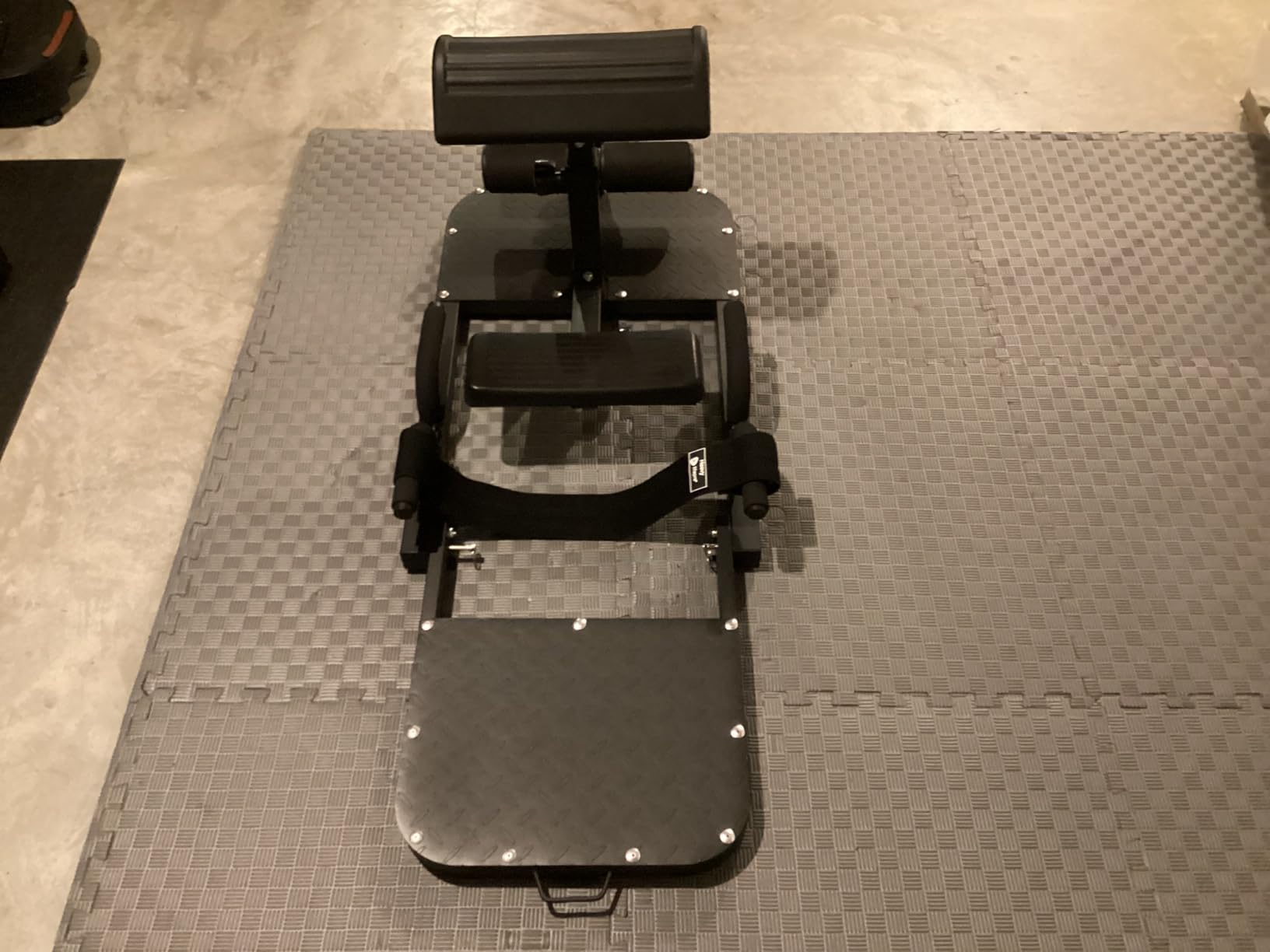 Lifepro Hip Thrust Machine - Adjustable Glutes Workout Equipment for Home - GluteBlast Foldable Booty Builder customer photo 1