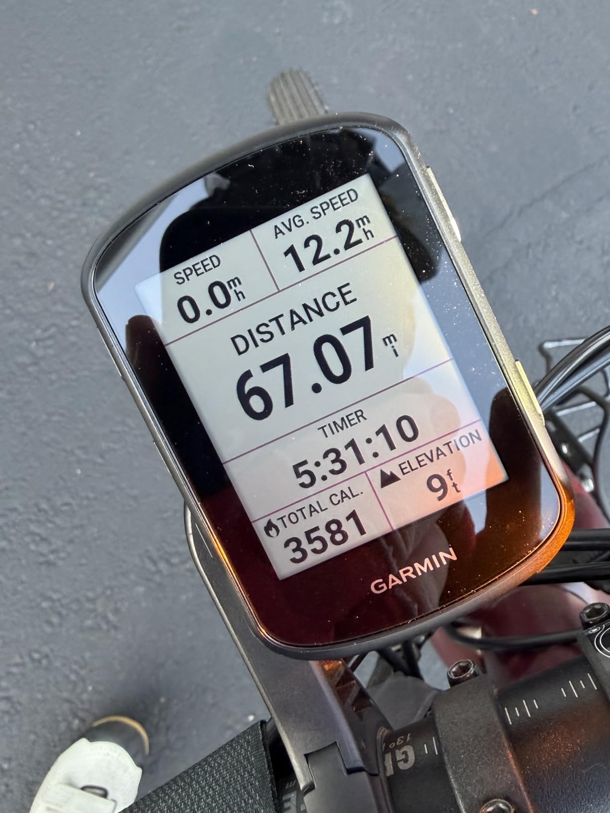 Garmin Edge 840, Compact GPS Cycling Computer with Touchscreen and Buttons, Targeted Adaptive Coaching, Advanced Navigation and More customer photo 1