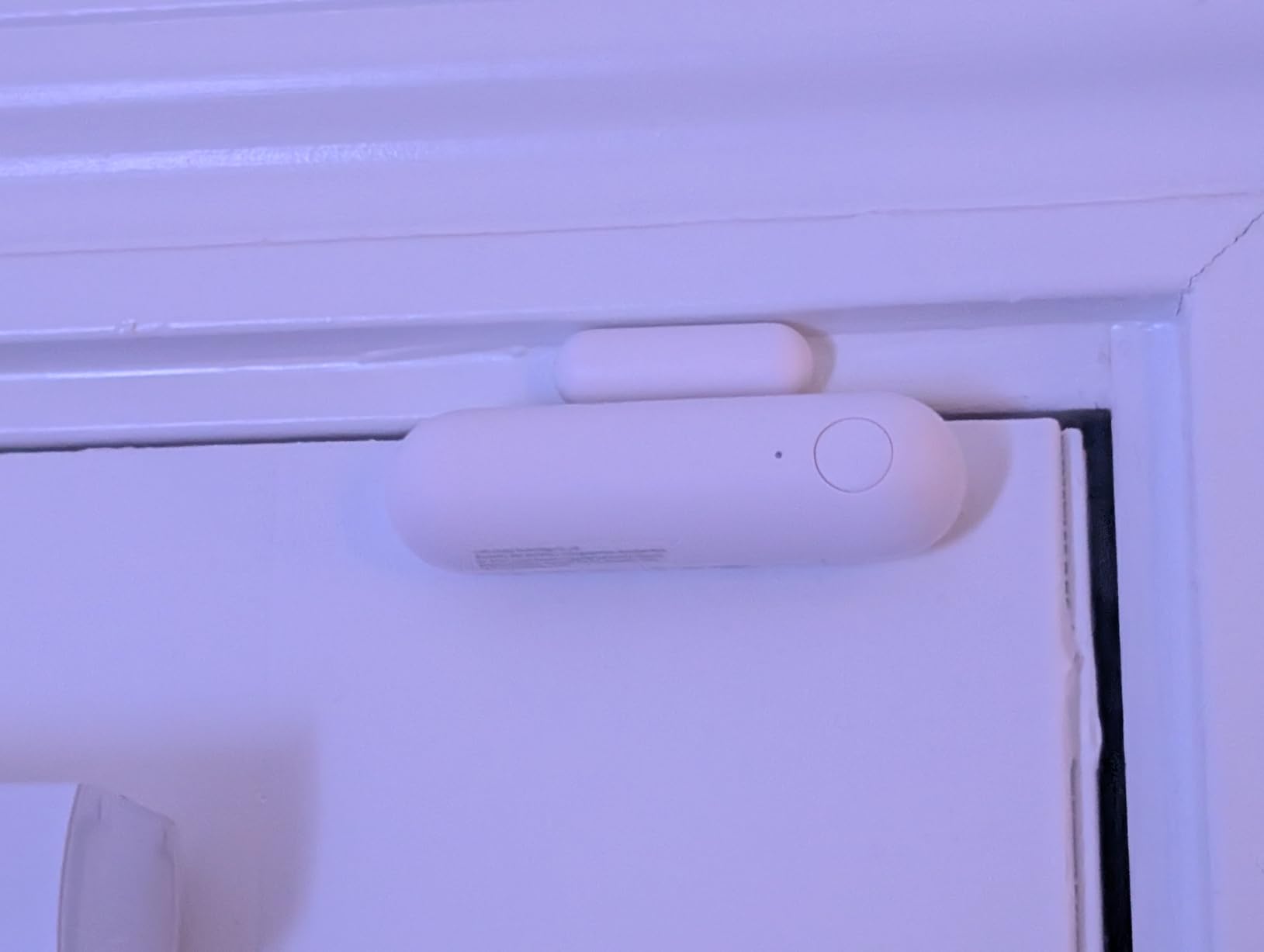 Aqara Door and Window Sensor P2, Matter Over Thread, Requires Thread Border Router, Contact Sensor with Remote Alarm and Local Automation, Supports Apple Home, Google Home, Alexa customer photo 1