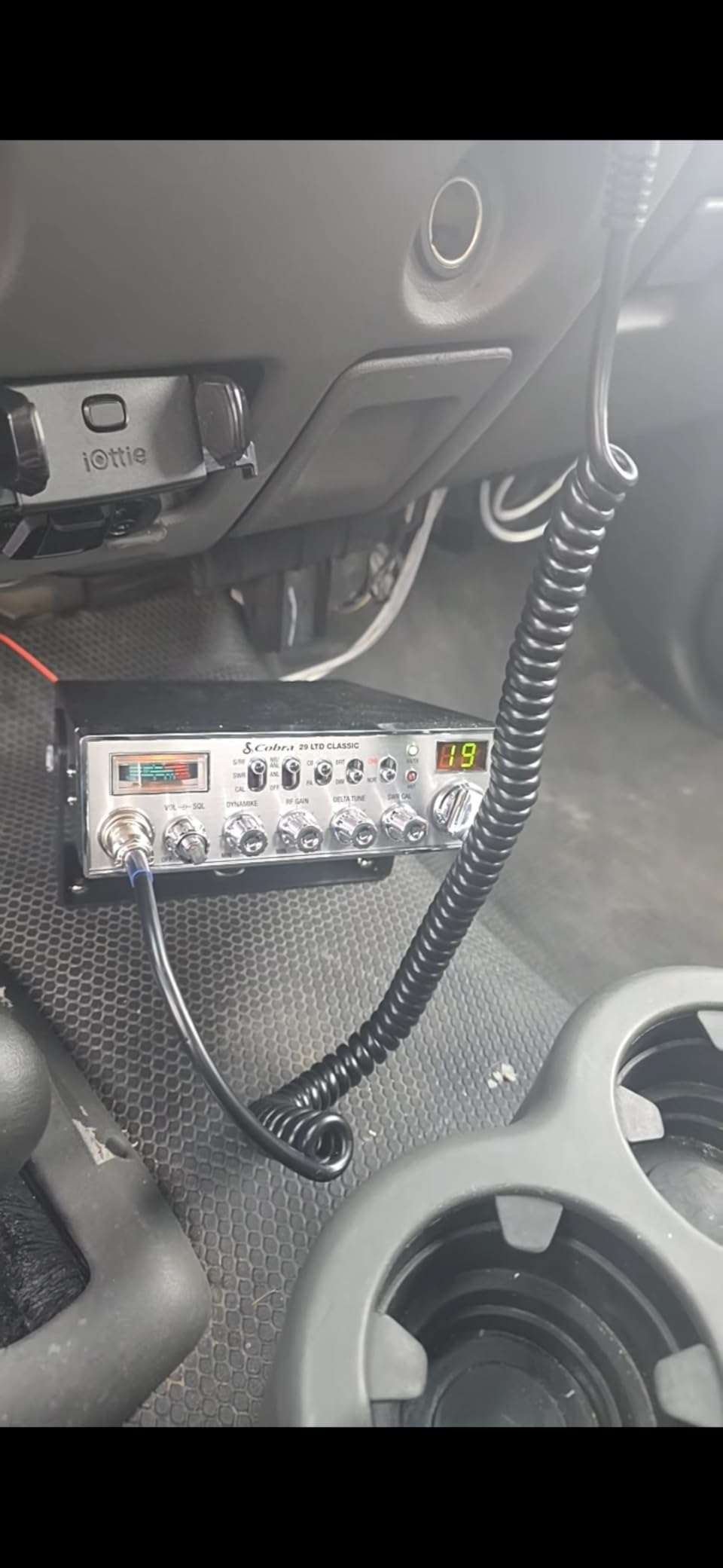 Cobra 29 LTD Chrome AM/FM Professional CB Radio - Easy to Operate, Emergency Radio, Instant Channel 9, 4-Watt Output, Full 40 Channels, Adjustable Receiver and SWR Calibration, Chrome customer photo 2