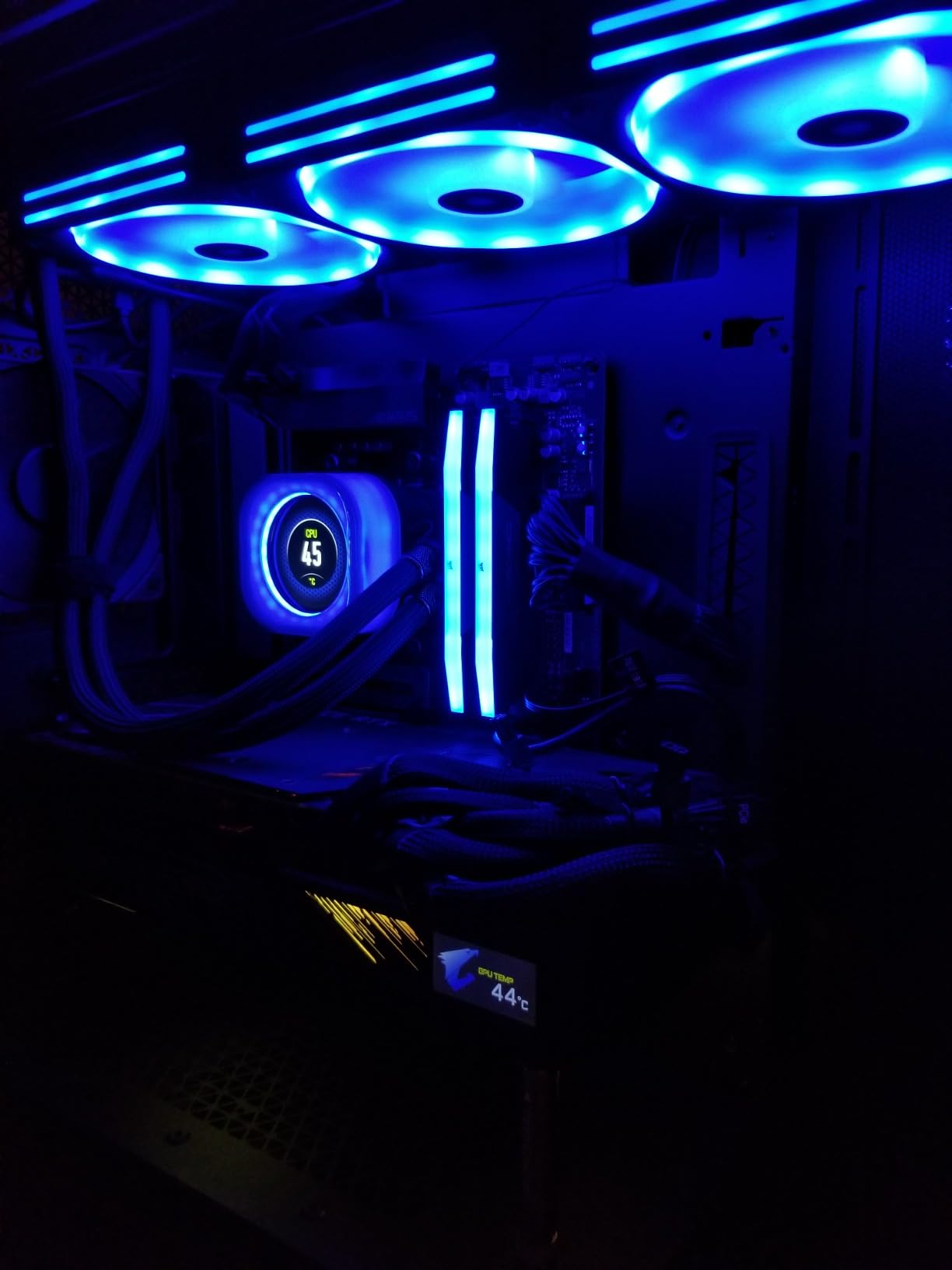 CORSAIR VENGEANCE RGB DDR5 RAM 48GB (2x24GB) 5600MHz CL40 Intel XMP iCUE Compatible Computer Memory - Black customer photo 1