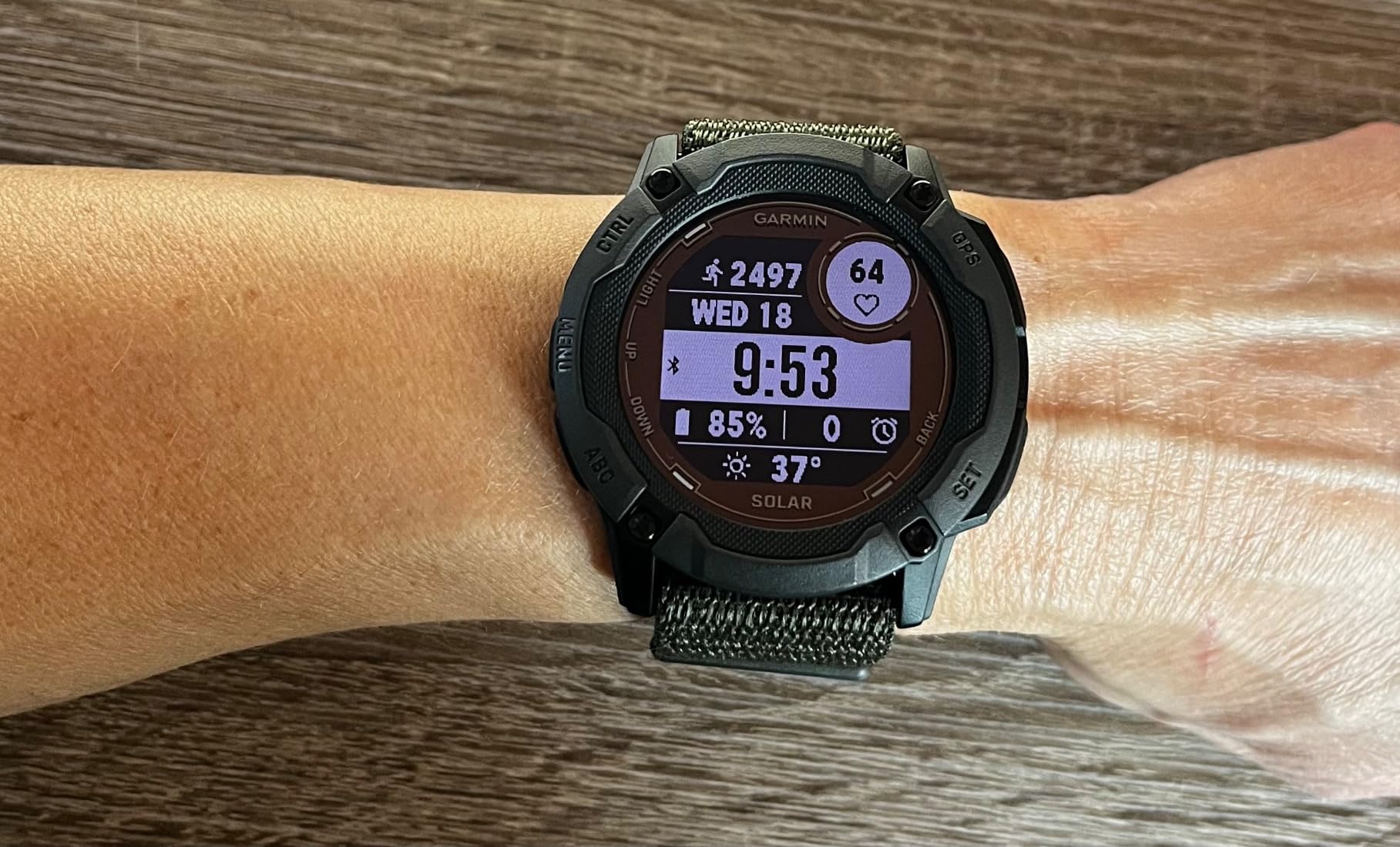 Garmin Instinct 2X Solar, Rugged GPS Smartwatch, Built-in Flashlight, Solar Charging Capability, Multi-Band GNSS, Graphite customer photo 1