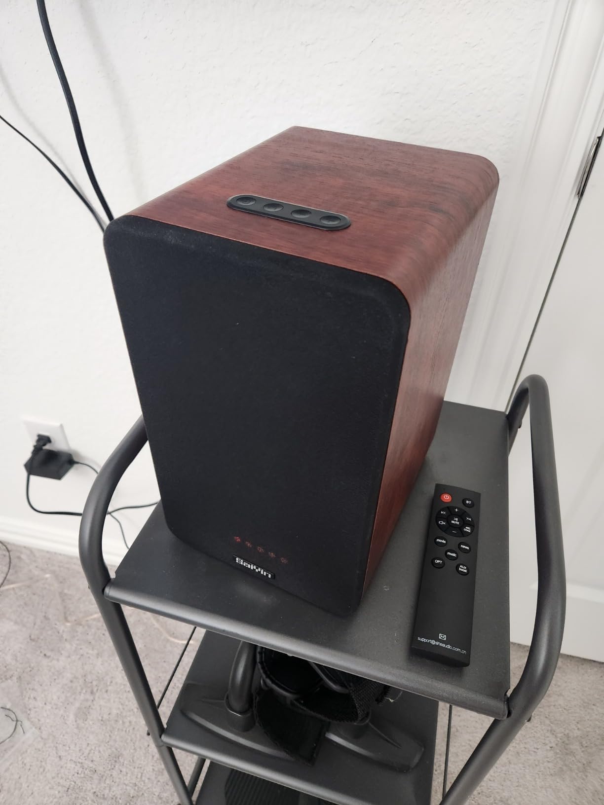 Saiyin Bluetooth Bookshelf Speakers for Record Player, Powered Studio Monitor Speaker with 5.2 Inch Woofer, Horn Tweeter and Optical RCA Inputs, Subwoofer Line Out for Turnable customer photo 2